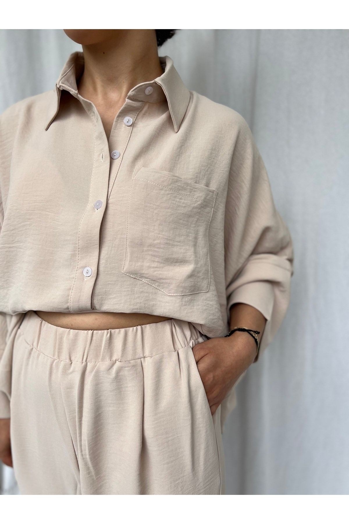 Bej Gömlek Yakalı Cep Detaylı Pantolon Bluz Comfort Ikili Takım