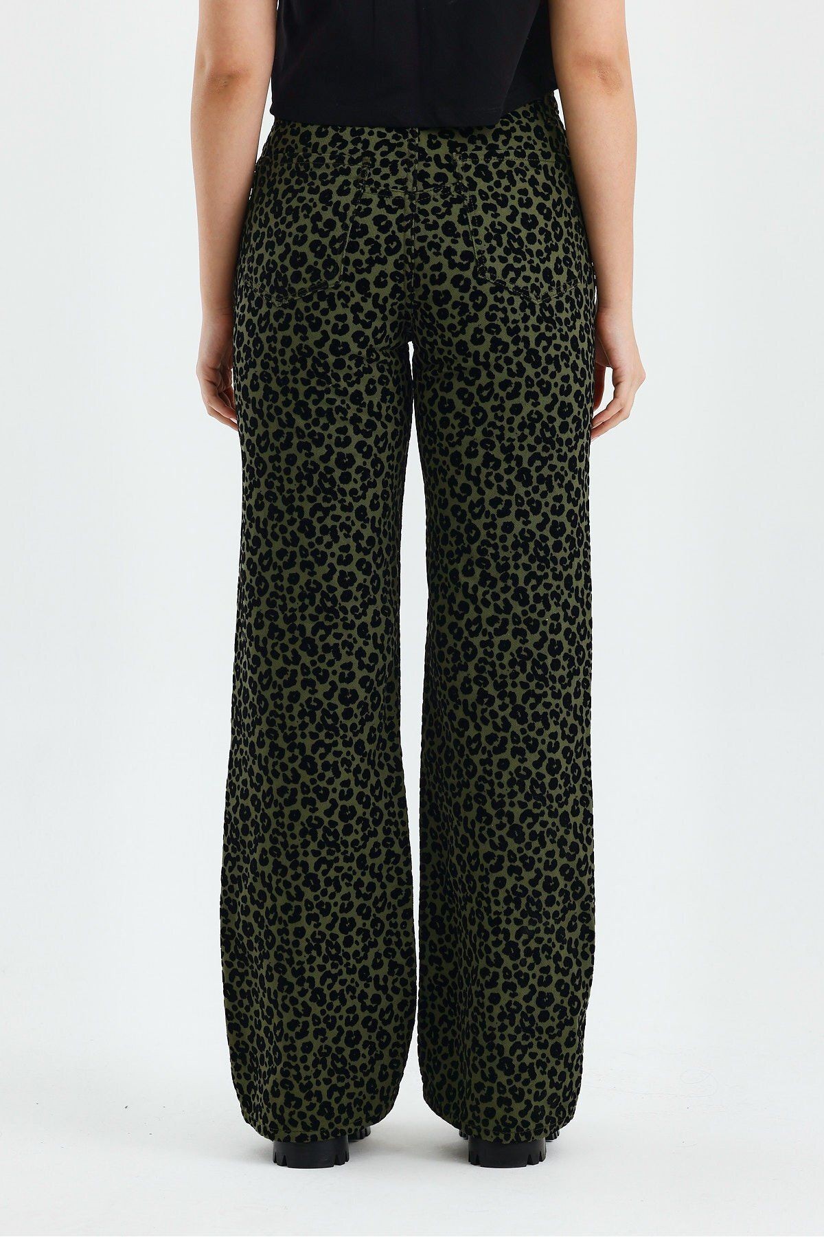 Animal Print Yüksek Bel Flare Paça Leopar Desenli Kadife Pantolon