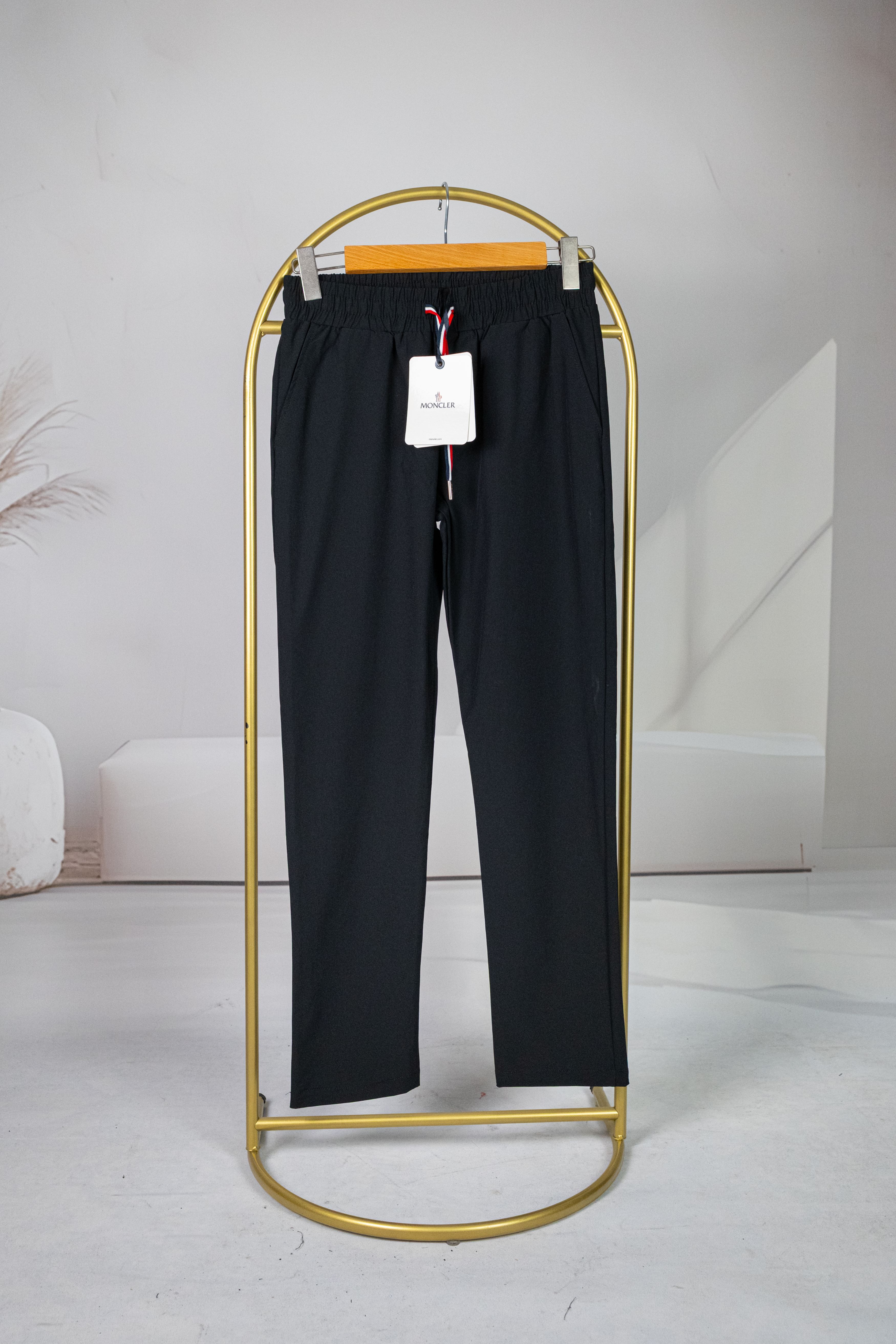 Moncler Siyah Paraşüt Kumaş Belden Lastikli Pantalon