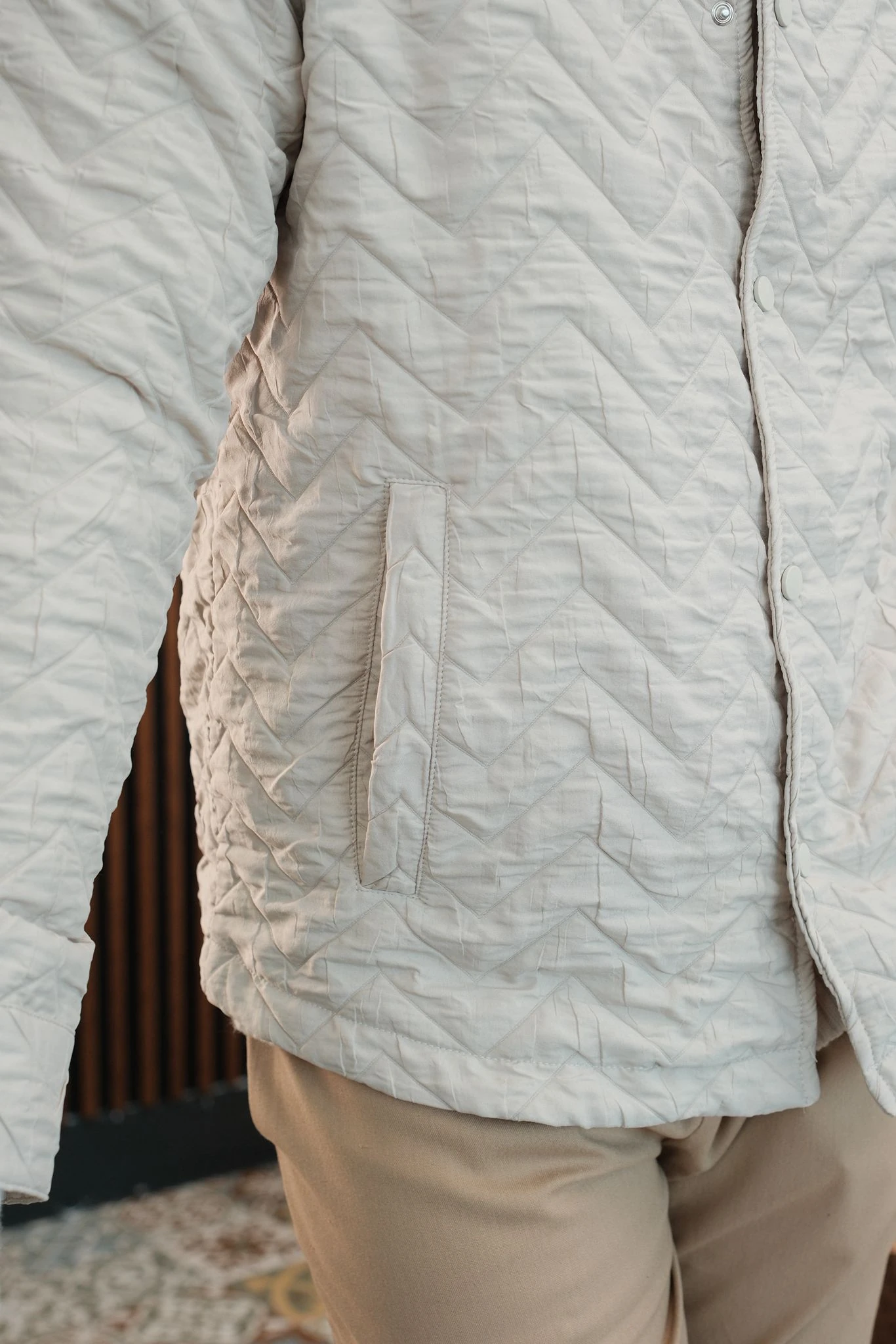 İnce Kapitoneli Ceket-Bej