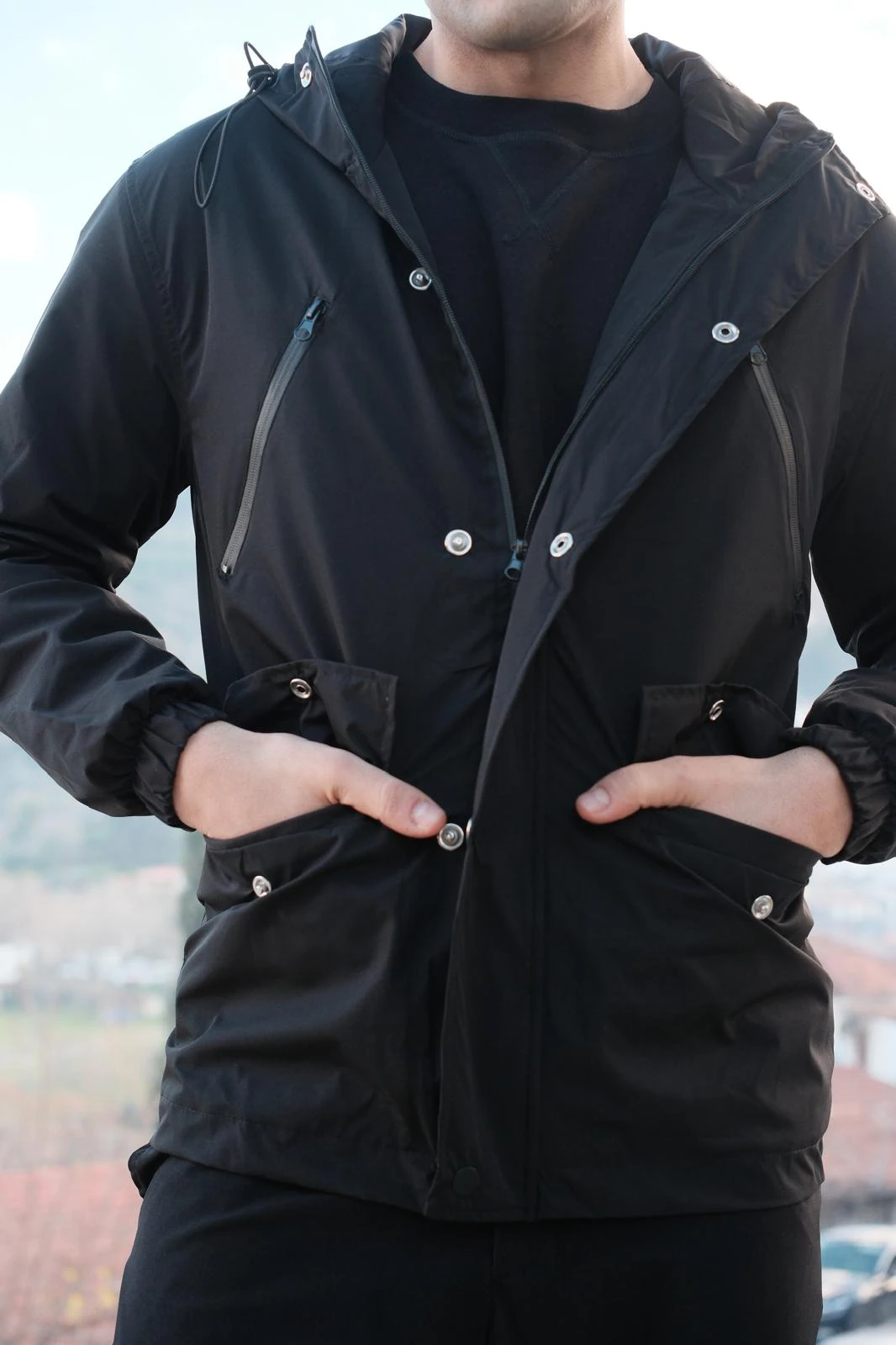 Kapşonlu Femuar Detaylı Mont-Siyah