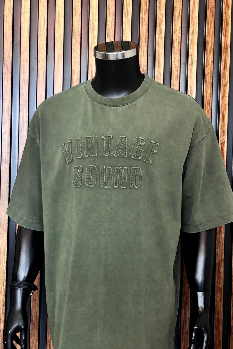 Yuvarlak Yaka Yikamali Tshi̇rt-Haki̇