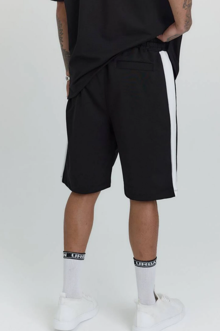 Yazili Şort-Si̇Yah