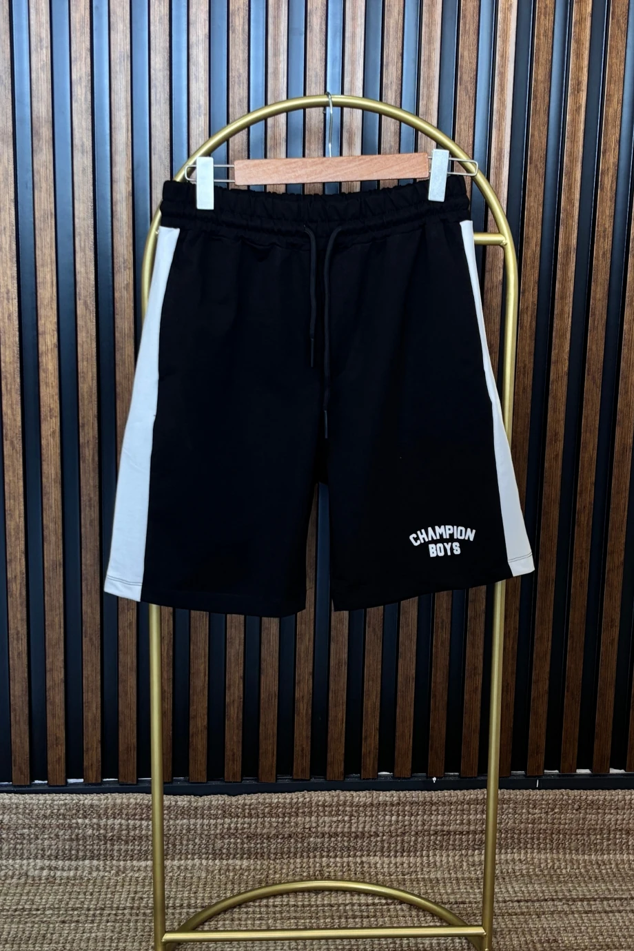 Yazili Şort-Si̇Yah