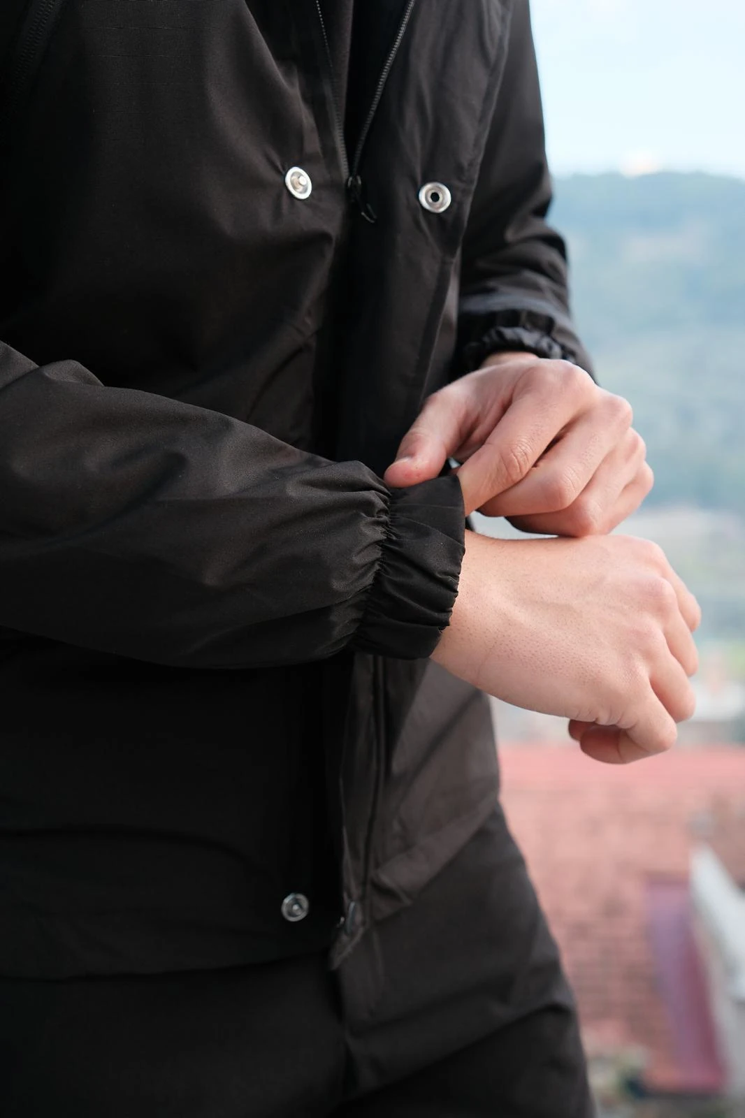 Kapşonlu Femuar Detaylı Mont-Siyah