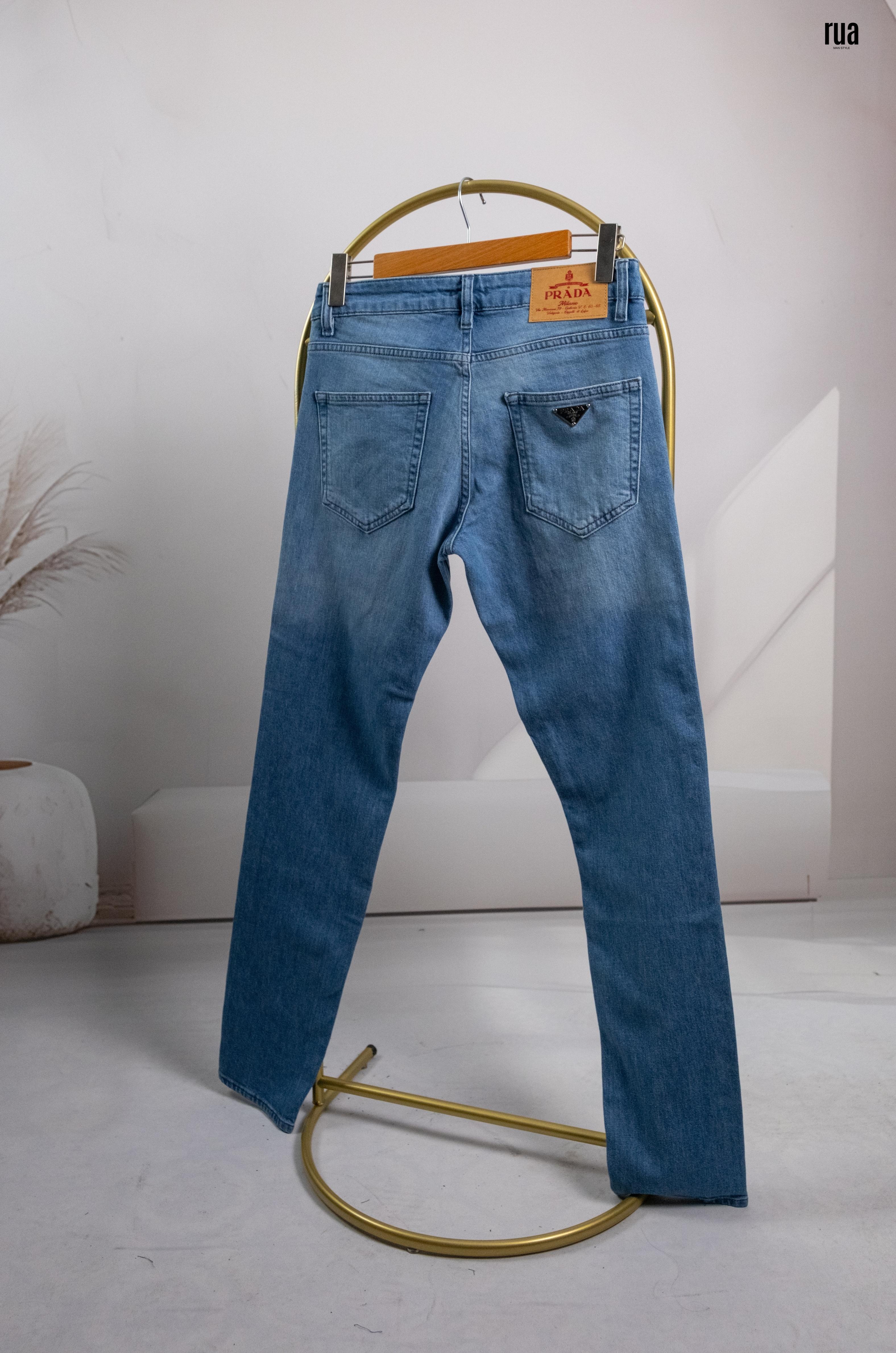 Prada Cepte Metal Logolu Kot Mavi