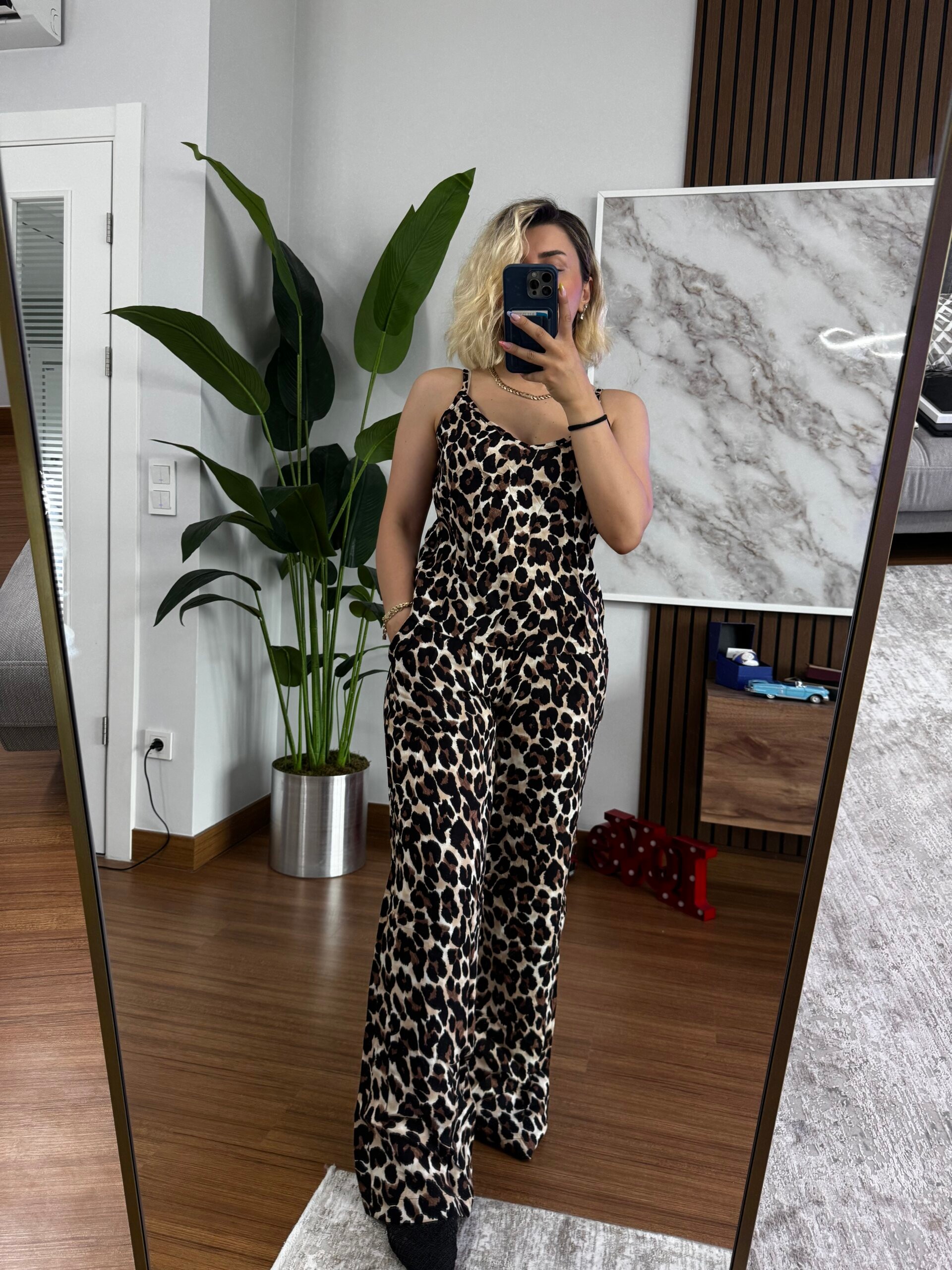 Leopar Desen Askılı Takım