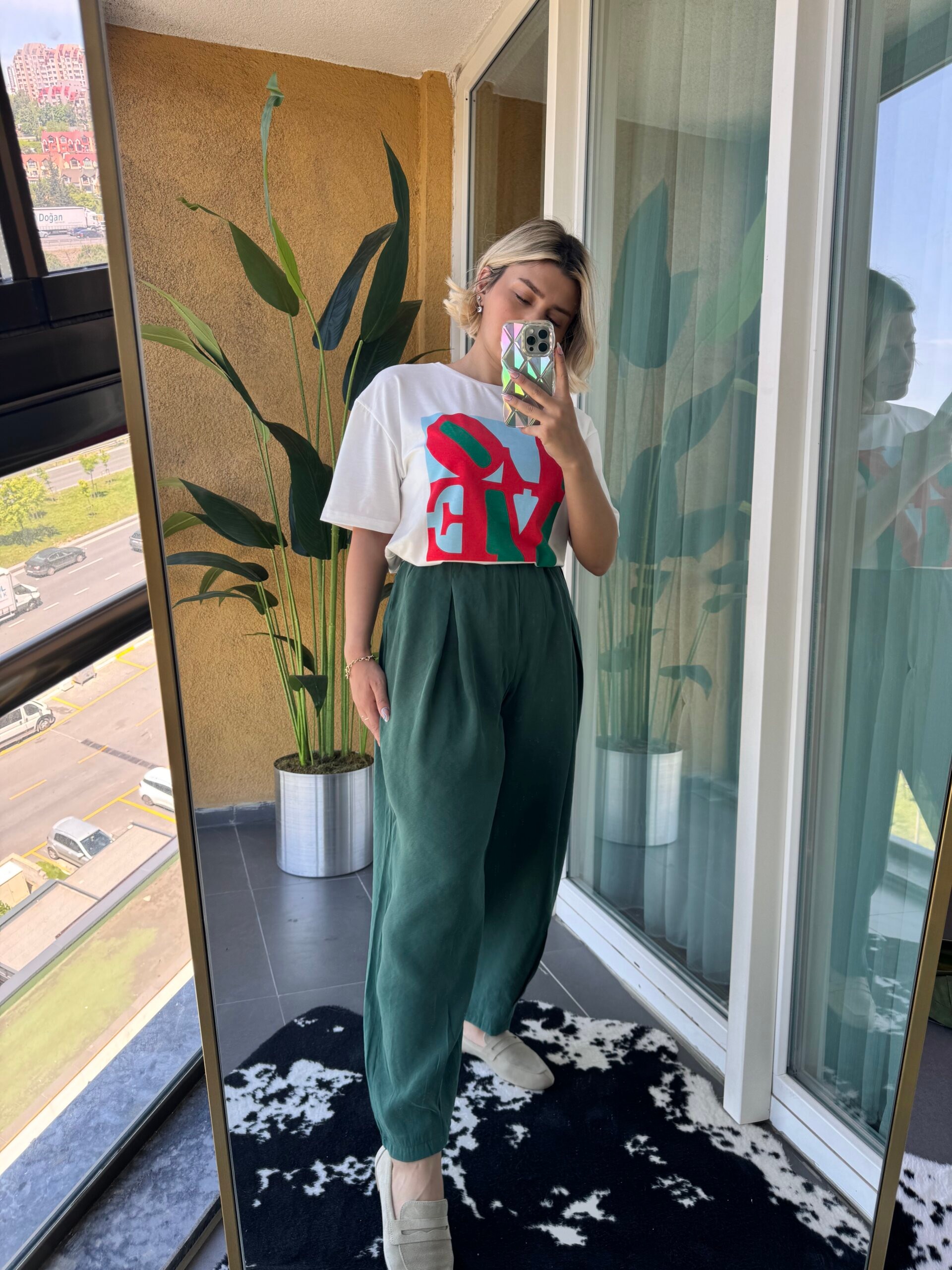 Love Yazılı Renkli Tshirt