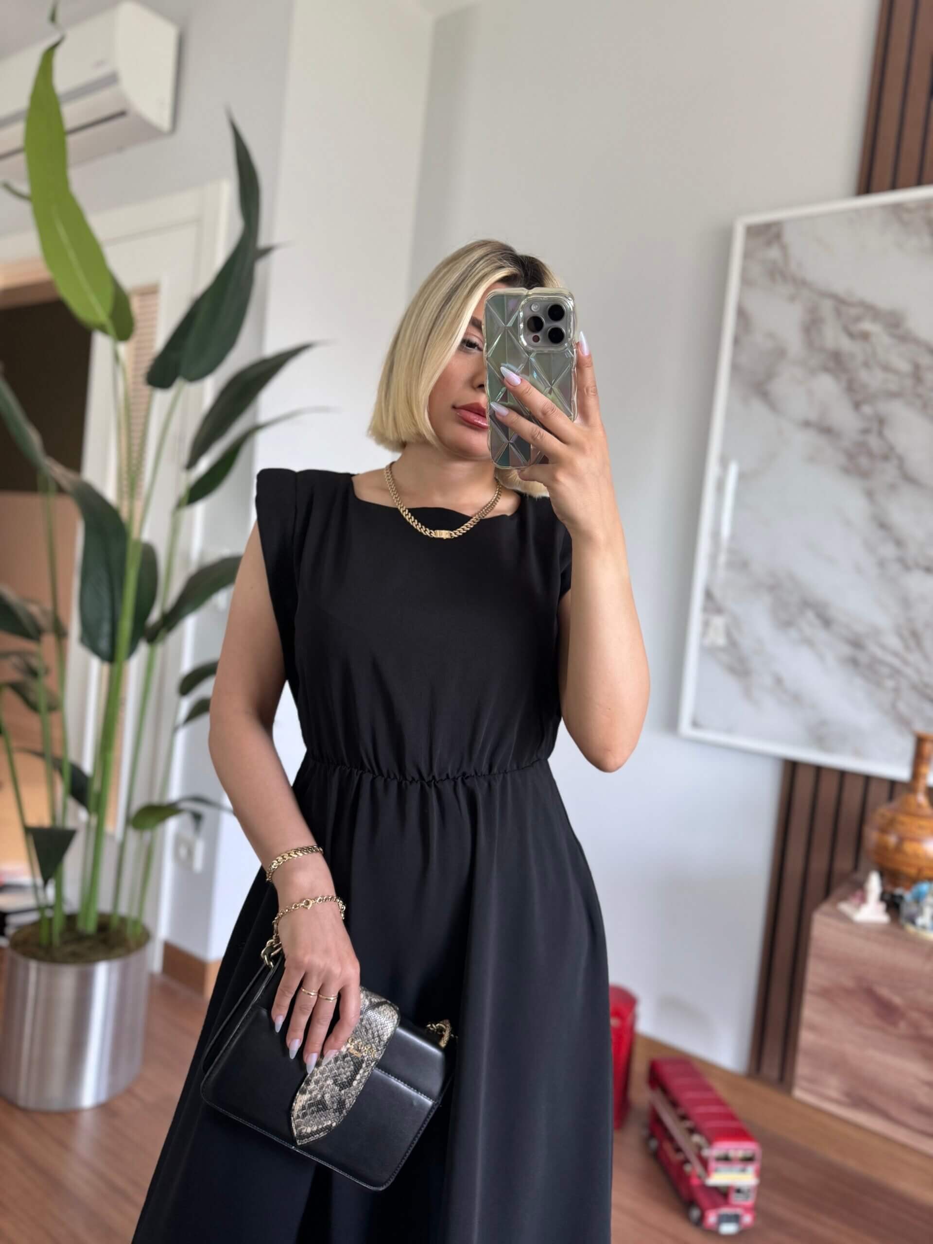 Vatkalı Beli Lastikli Elbise