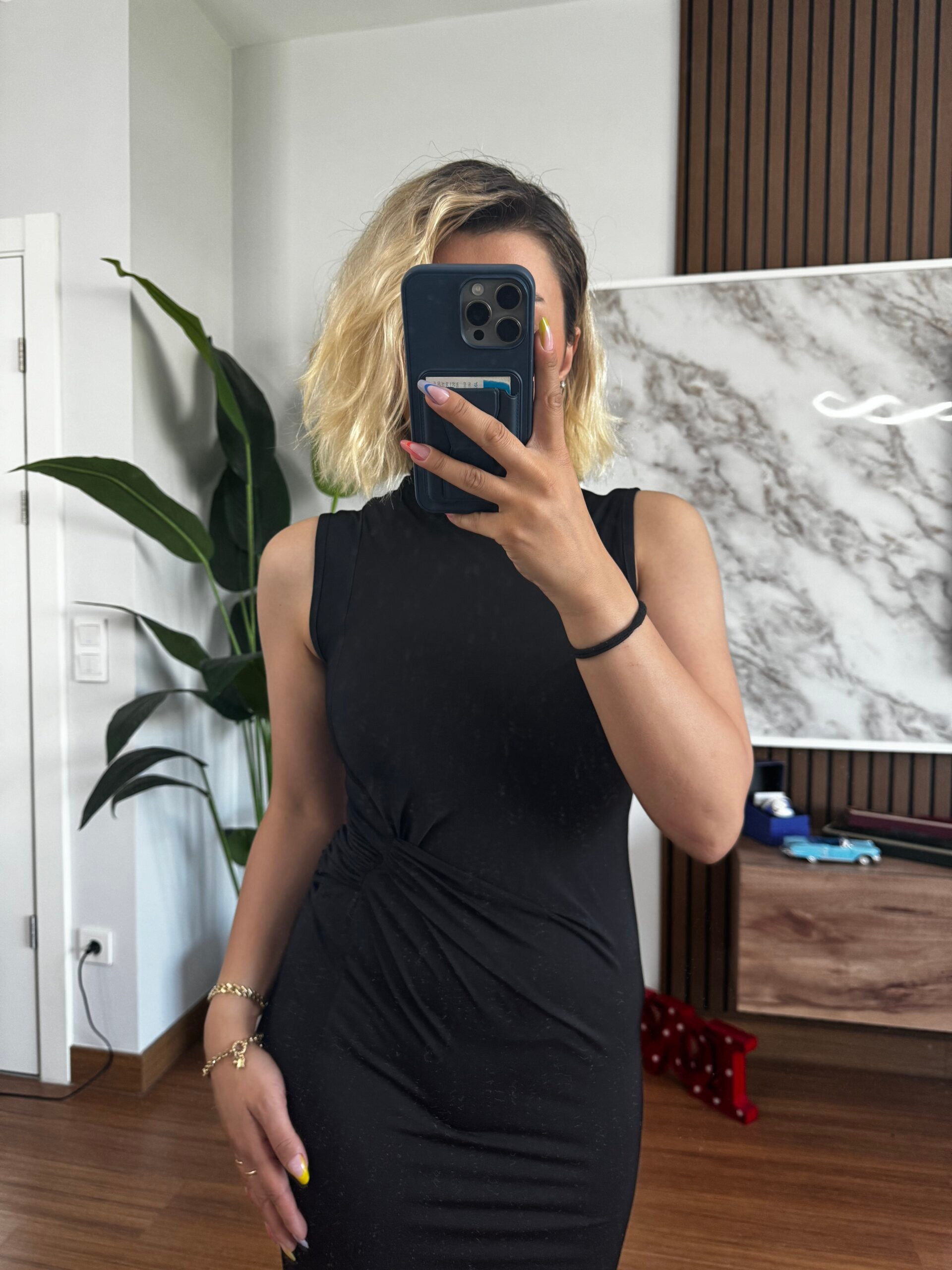 Fitilli Önü Büzgülü Elbise
