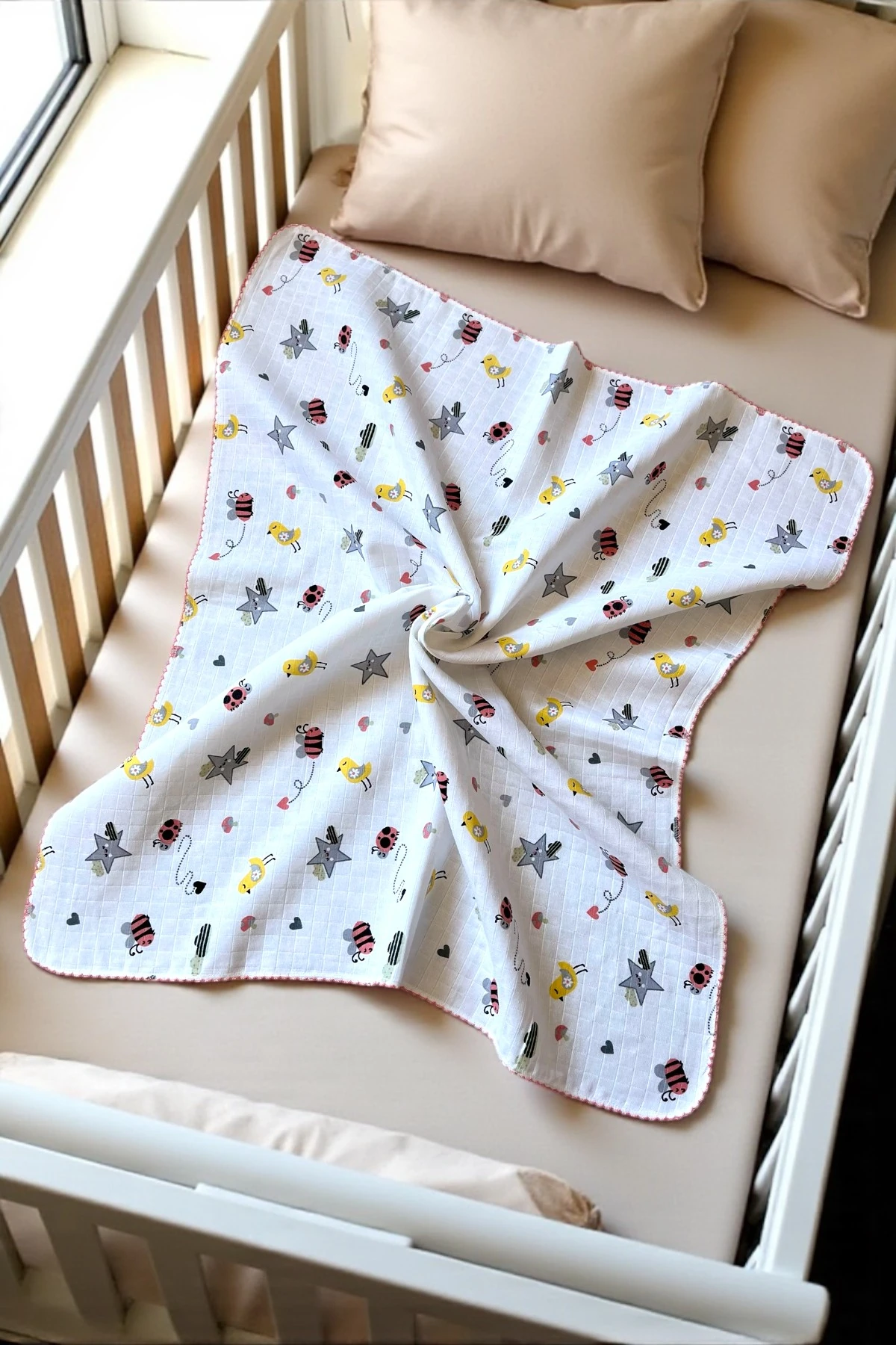 Minika Çok Amaçlı Müslin Örtü Uğur Böceği 80 x 90 Cm