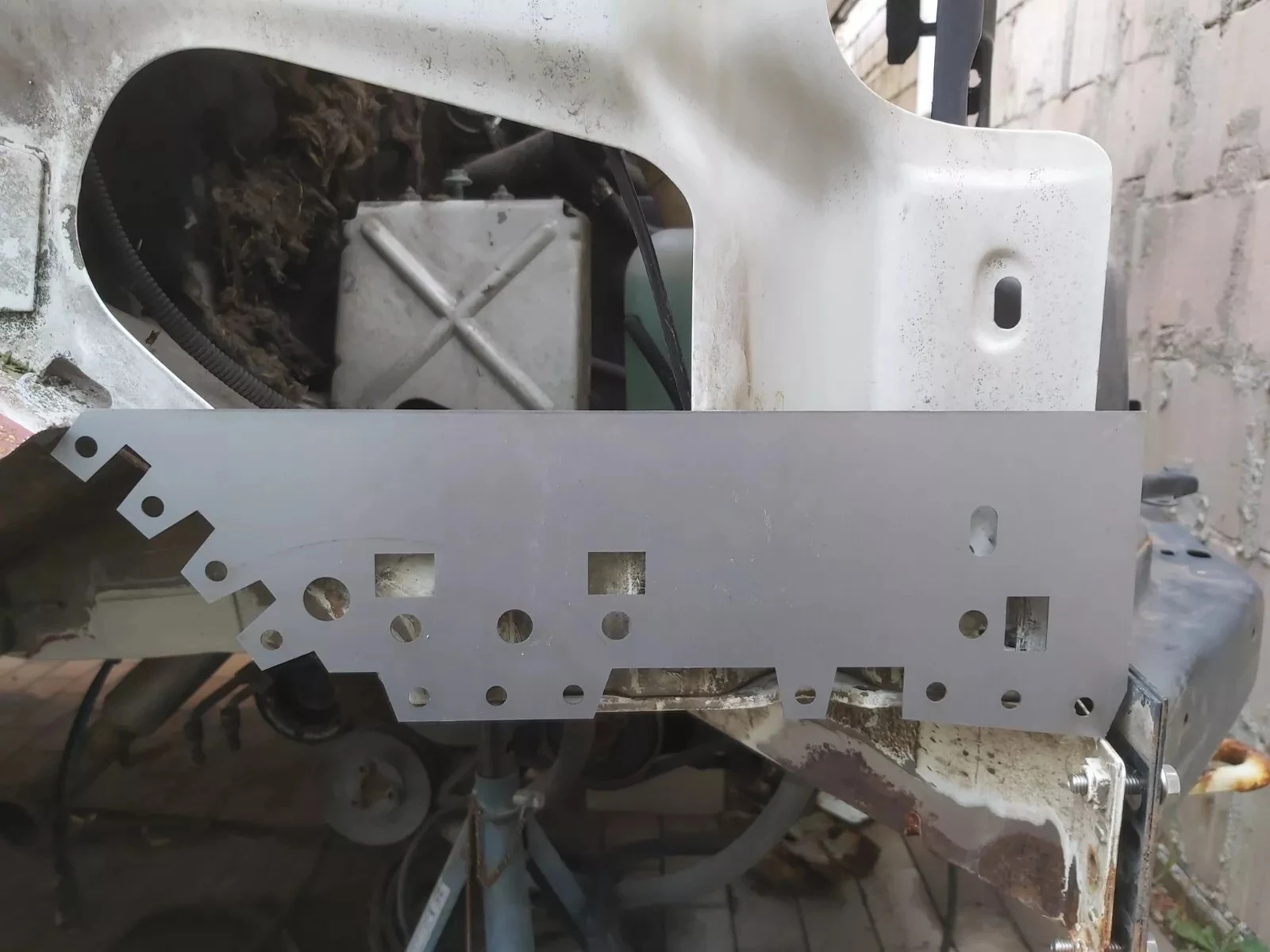 Volkswagen T4 (1990-2003) Ön Tekerlek Yuvası – Onarım Paneli Ön Kompost Panel Ön Çamurluk