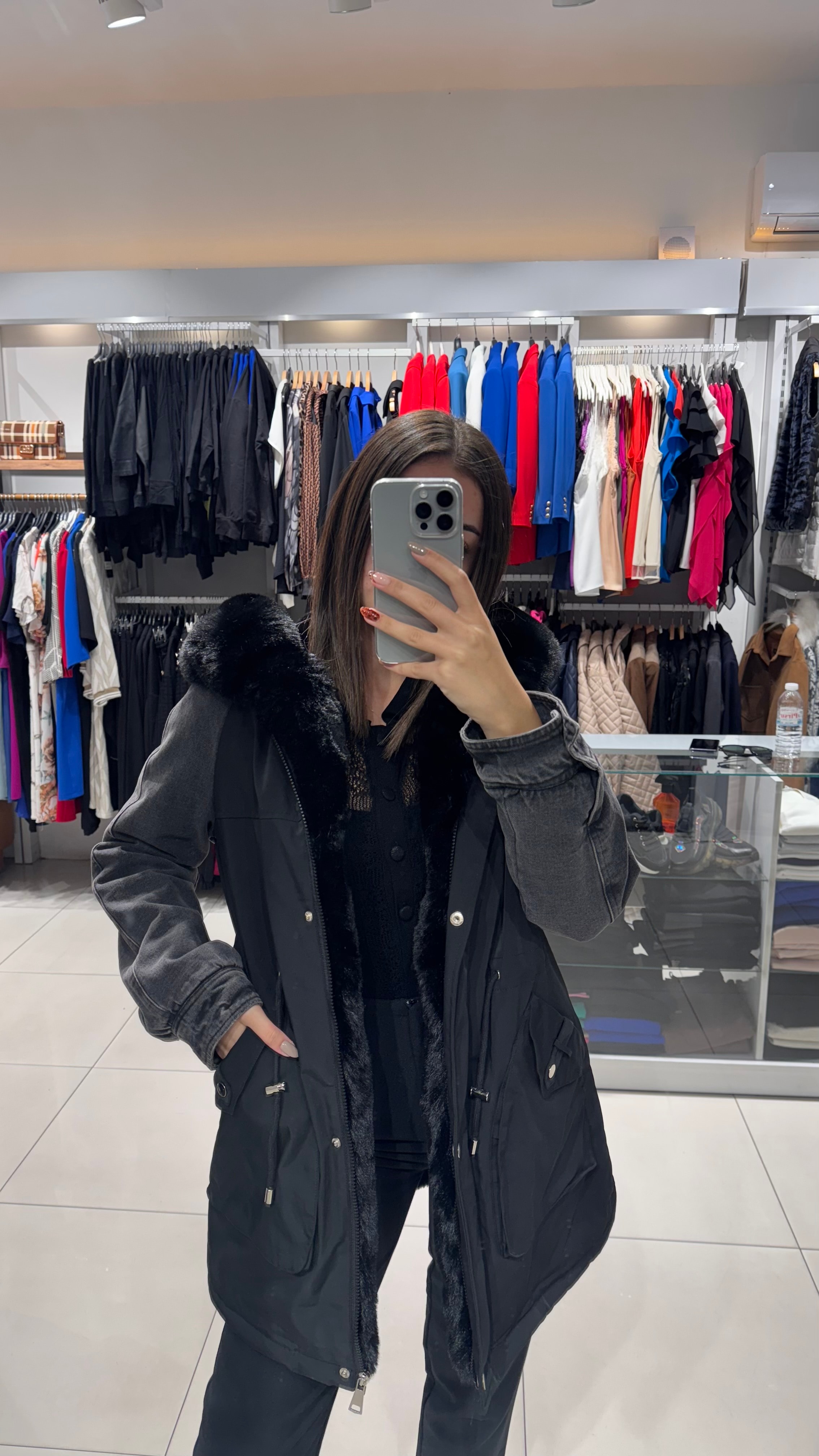 Özel İçi Kürklü Kot Detaylı Mont 