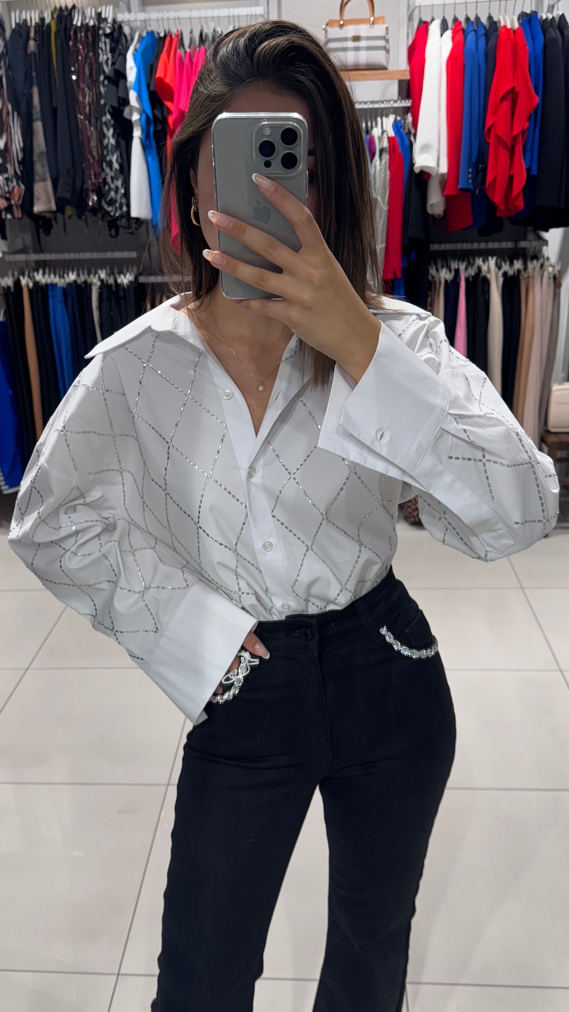 Taşlı Beyaz Oversize Gömlek 