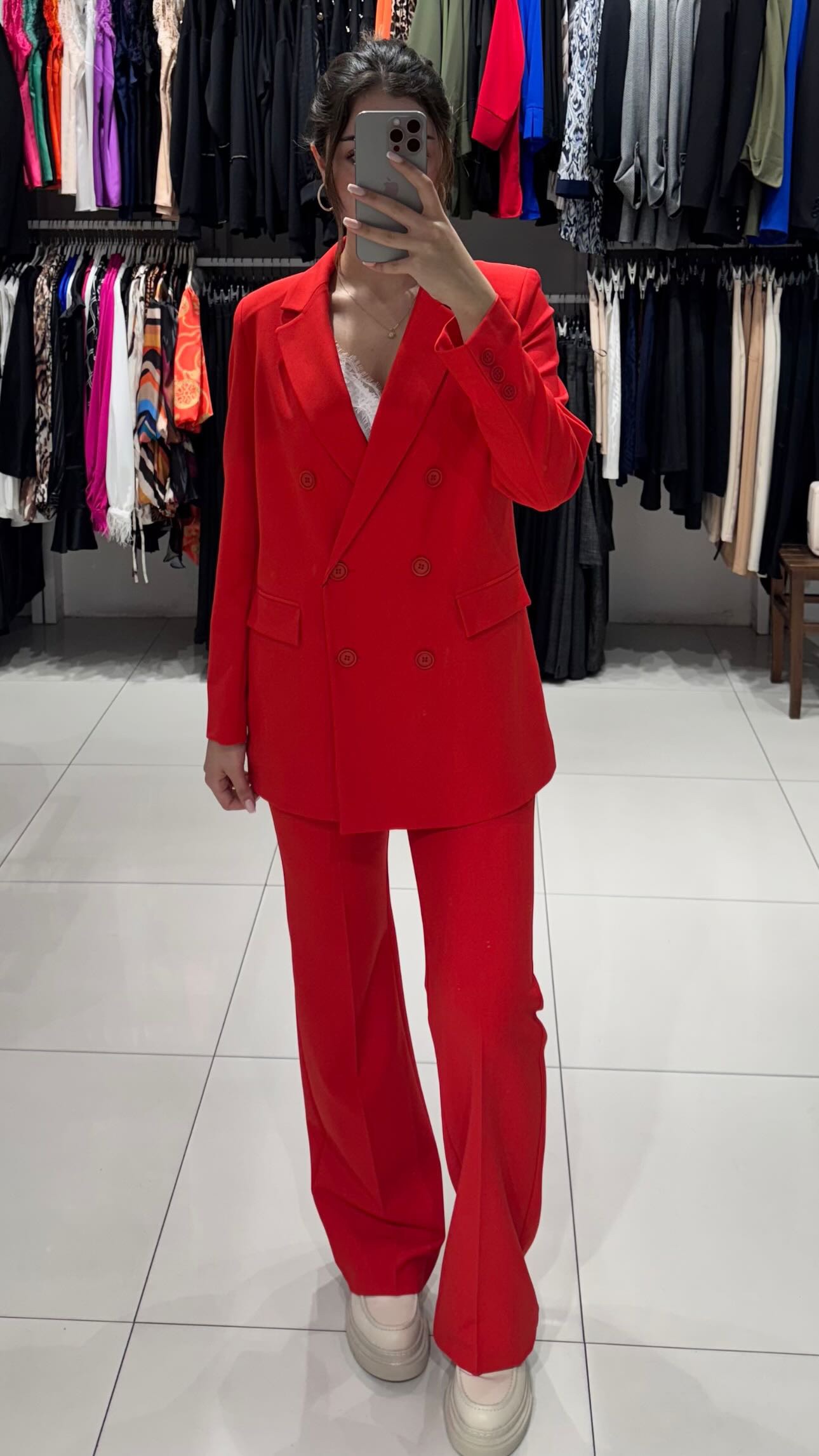 İspanyol paça pantolonlu blazer takım 