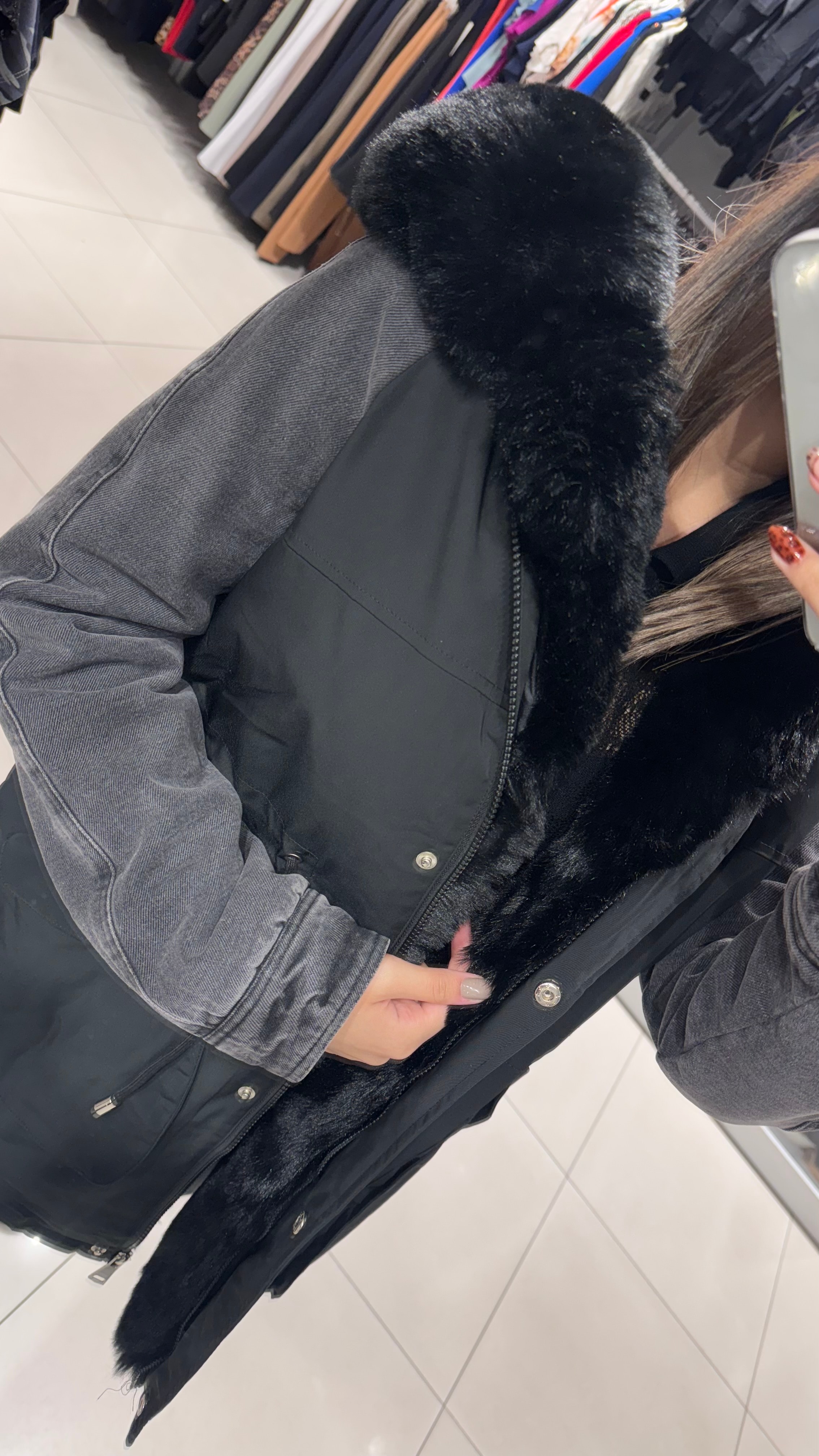 Özel İçi Kürklü Kot Detaylı Mont 