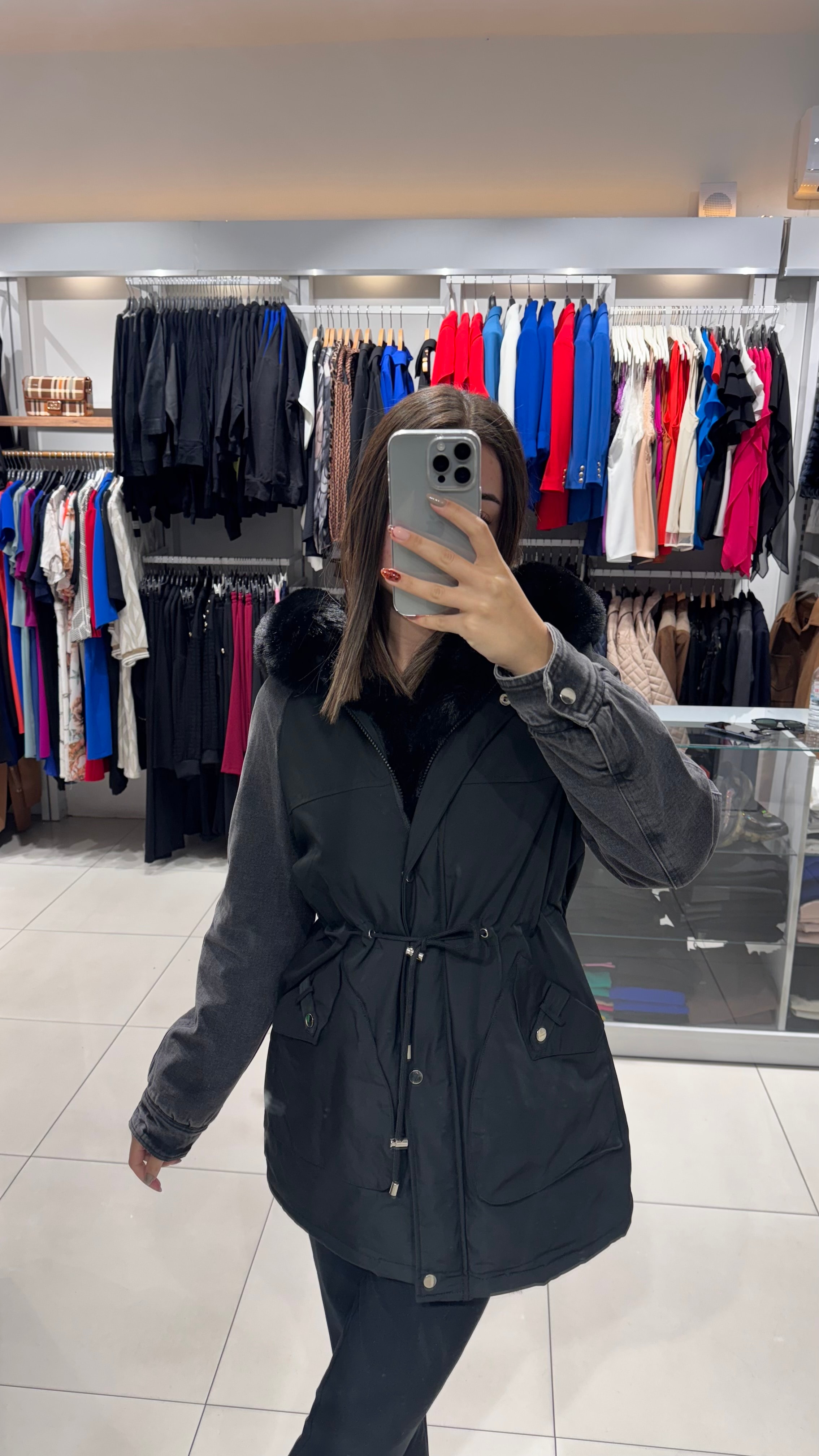 Özel İçi Kürklü Kot Detaylı Mont 