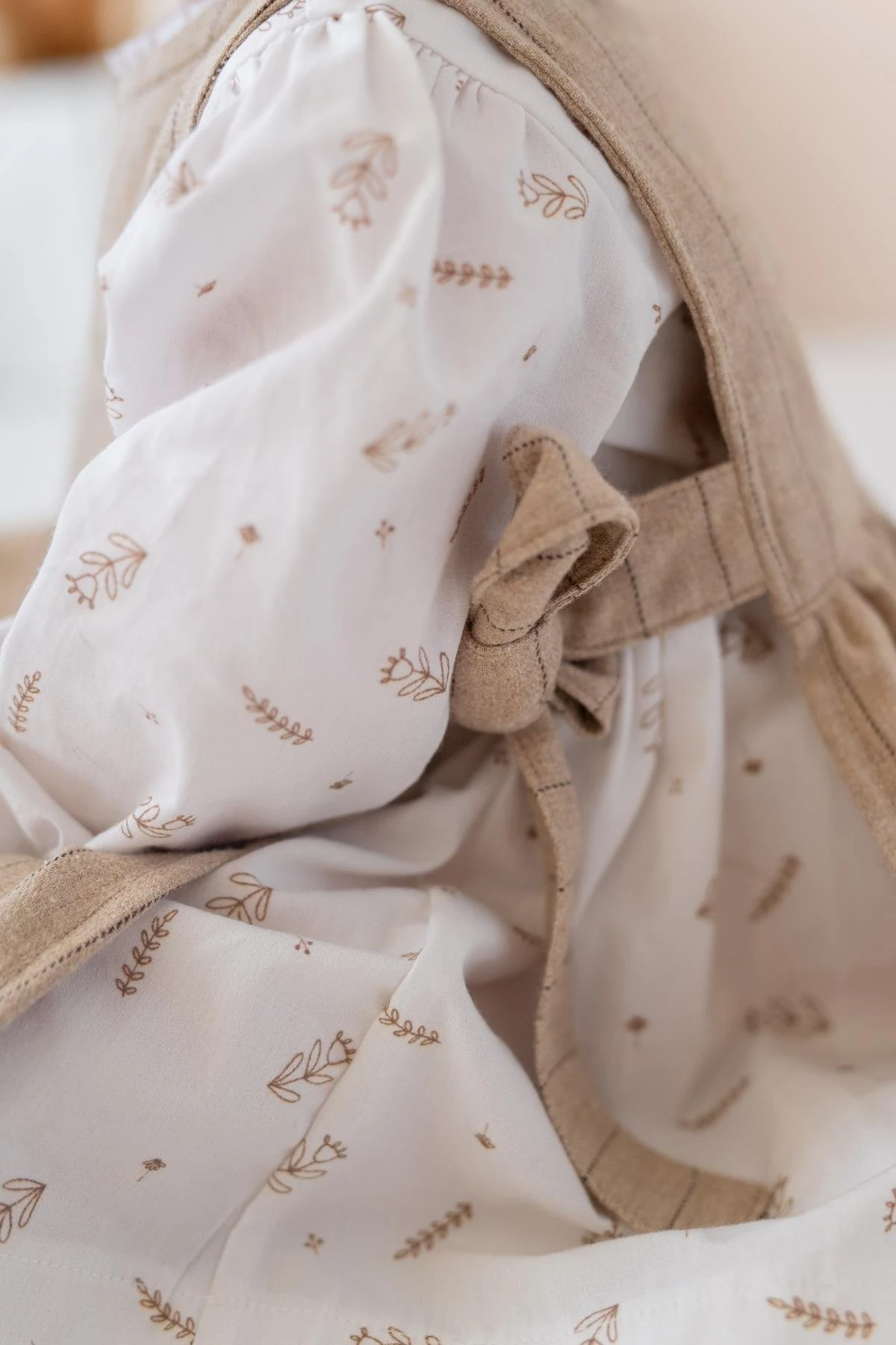 Kız Bebek Dokuma Elbise ve Gömlek Takım