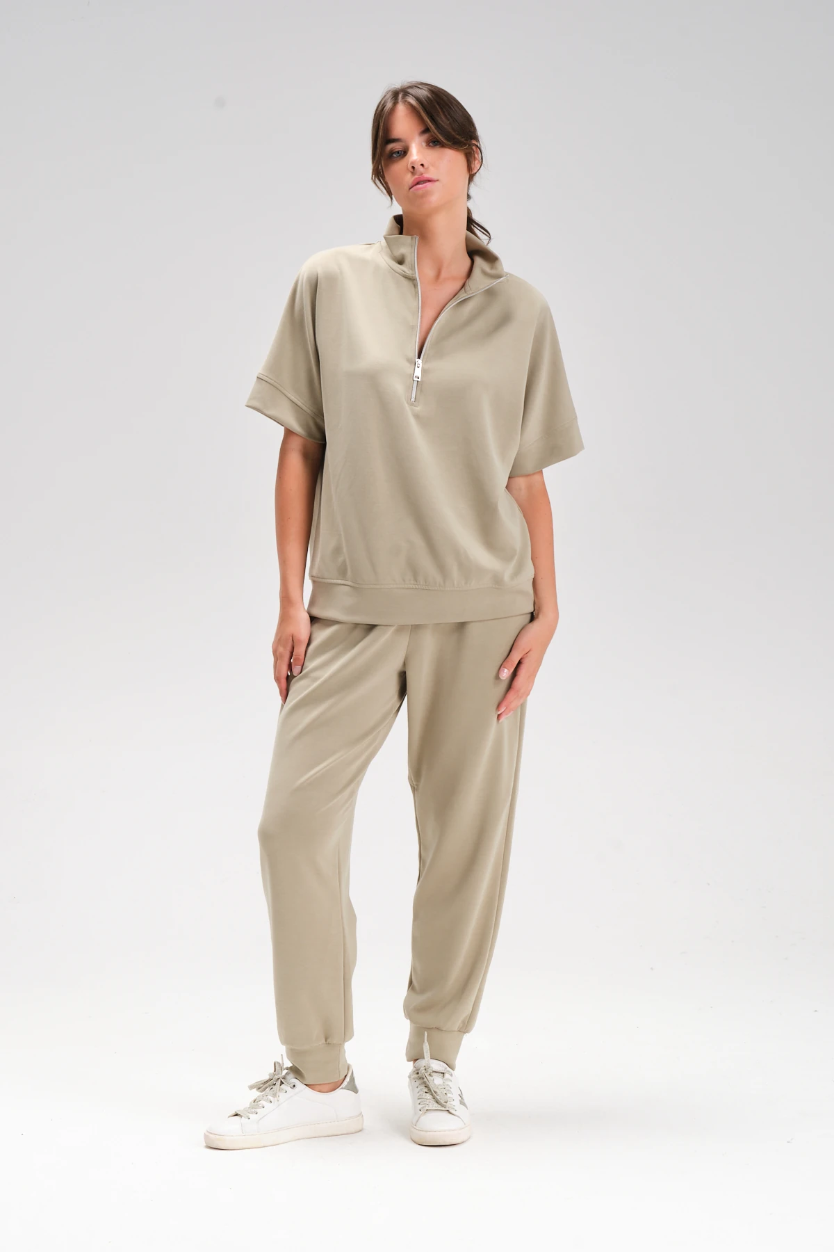  Kısa Kol Fermuarlı İkili Takım