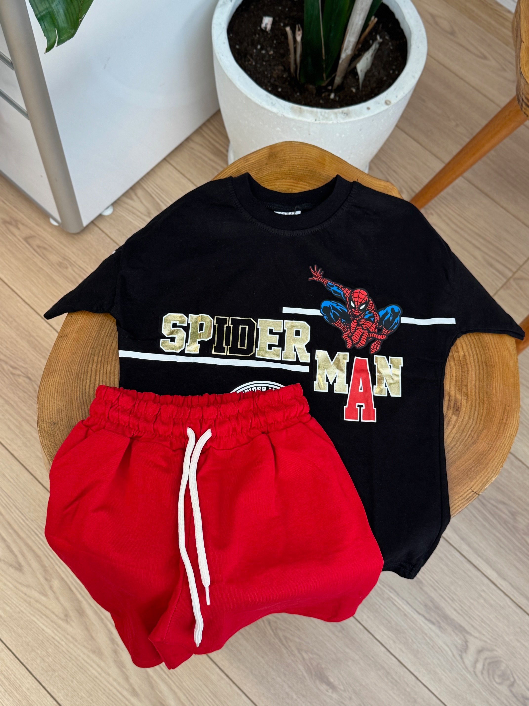 Spiderman Siyah Şortlu Takım