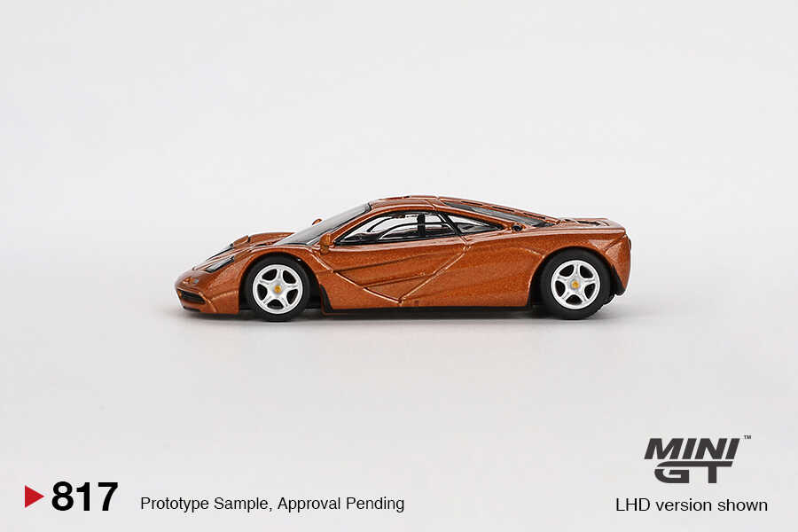 Mini GT 1/64 McLaren F1 Yquem MGT00817