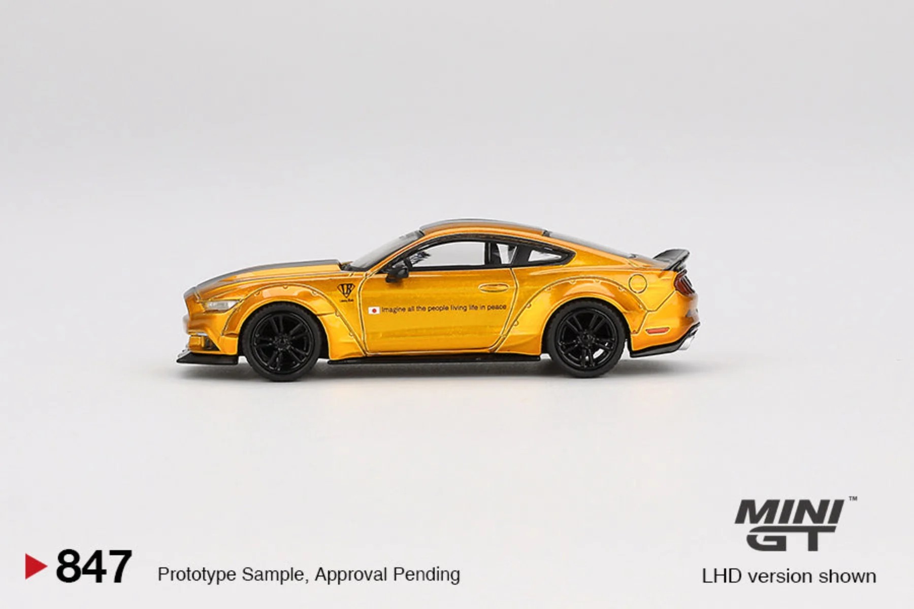  Mini GT 1/64 LB-WORKS FORD MUSTANG LB Gold MGT00847