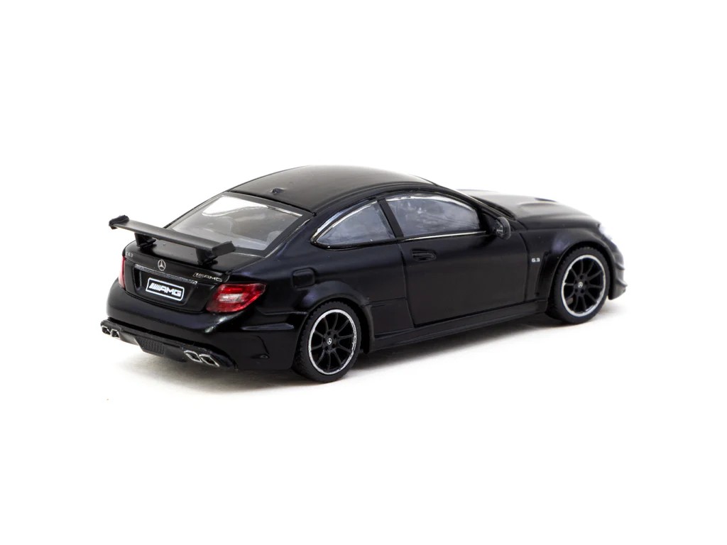 Tarmac Works 1/64 Mercedes-Benz C 63 AMG Coupé Black Series Matte Black - GLOBAL64 T64G-009-MB