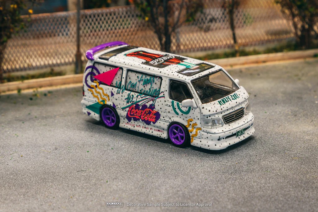 Tarmac Works 1/64 Toyota Hiace Wagon Custom Coca-Cola Delivery Van - HOBBY64 T64-078-CC
