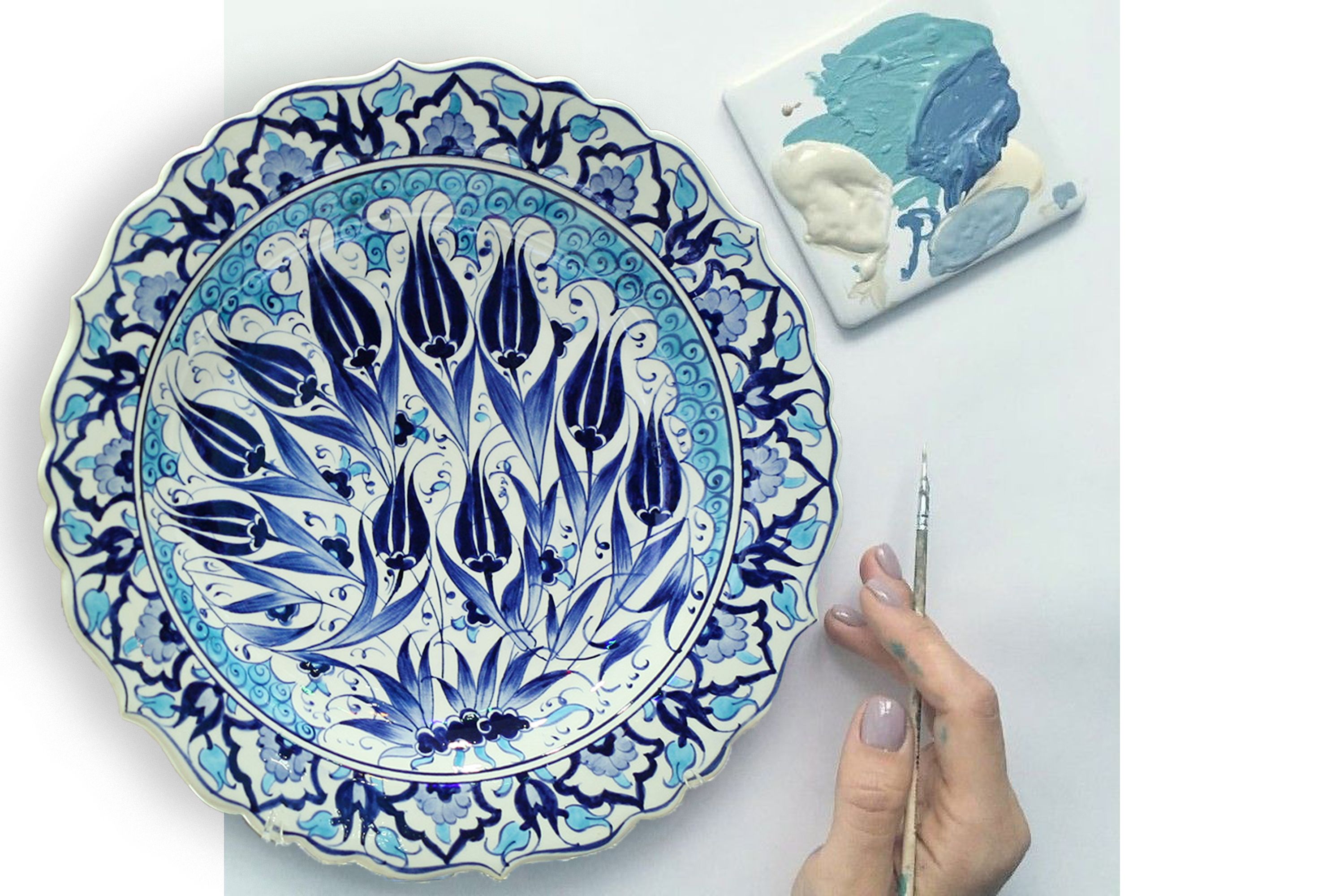 Hand-Painted Turkish Ceramic Dinner Plates - Perfect for Dining and Decor