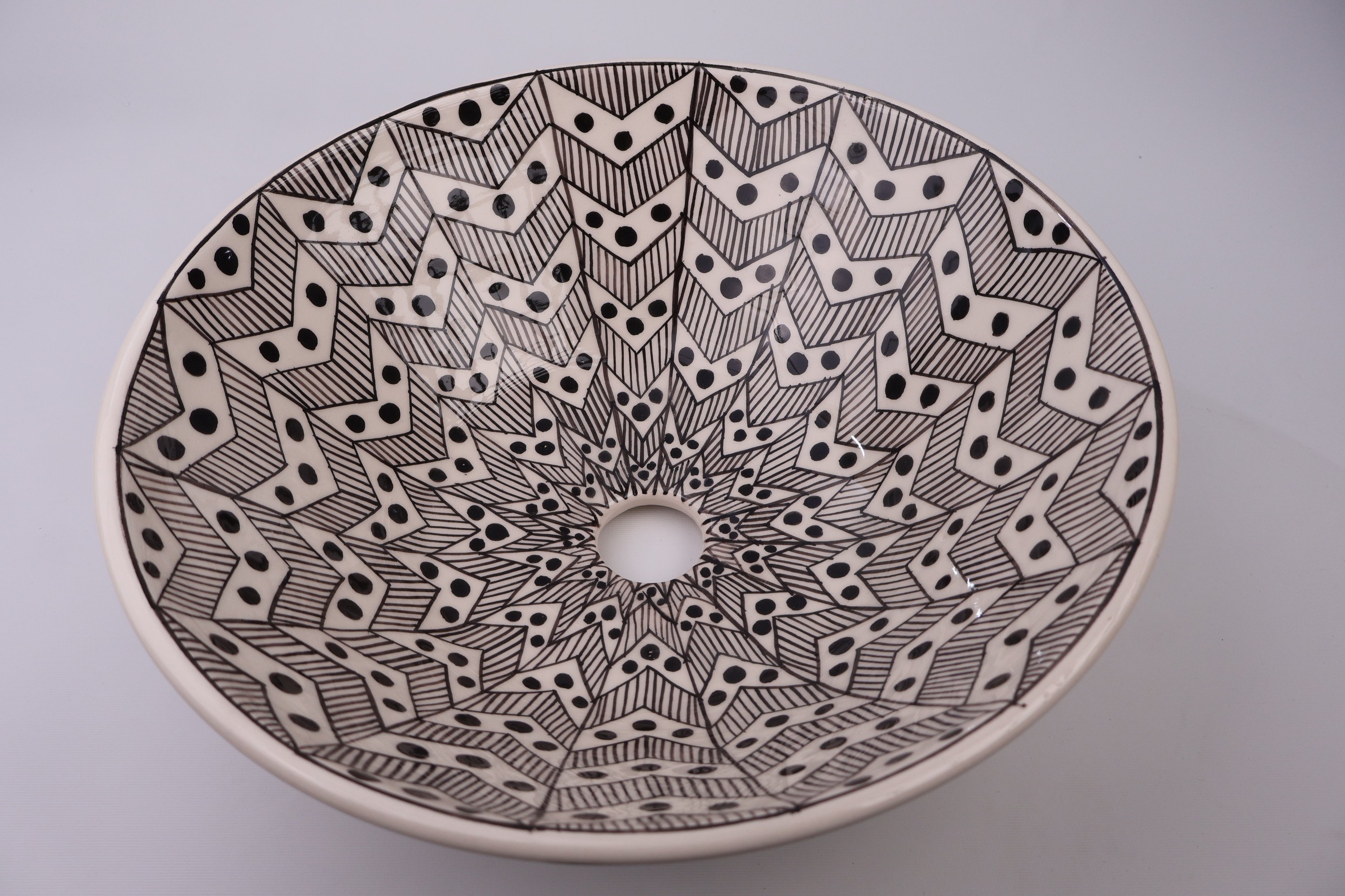 Black and White Artistic Ceramic Sink - Handmade Bathroom Fixture