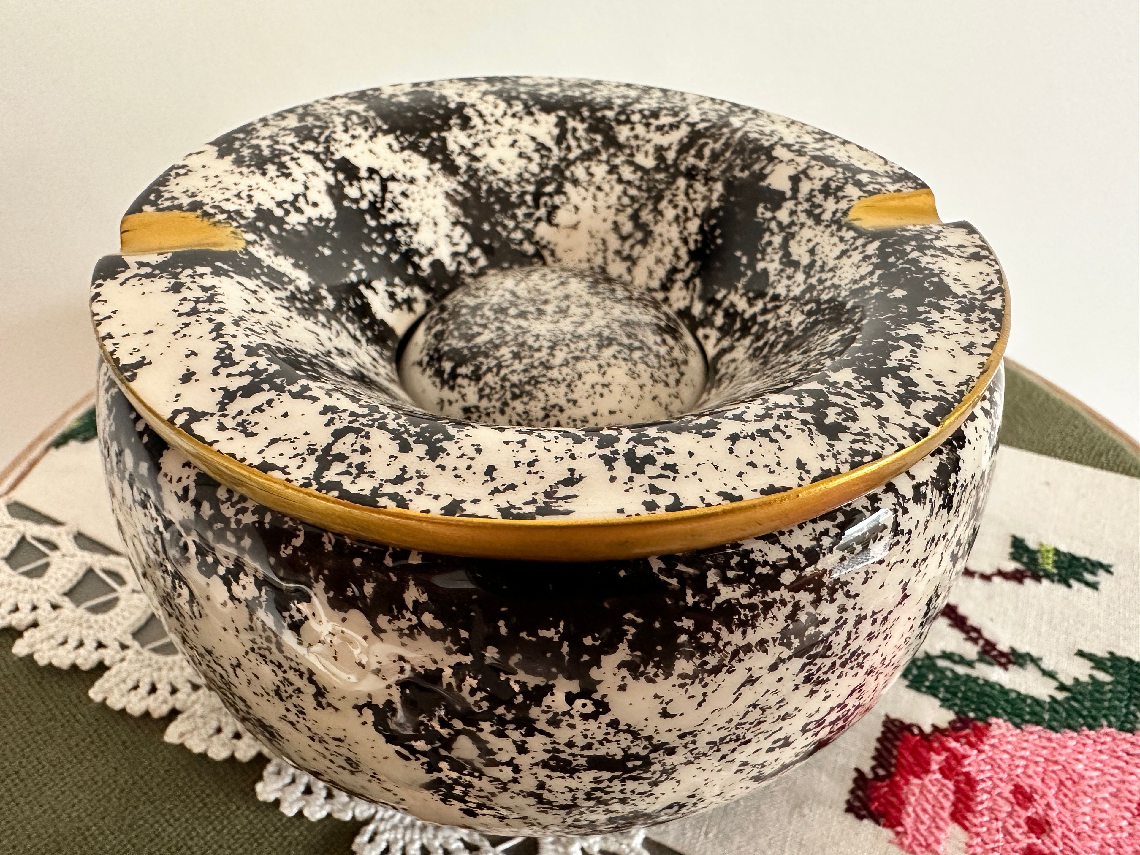 Handcrafted Ceramic Ashtray - Embossed Floral Patterns (Variety of Colors)