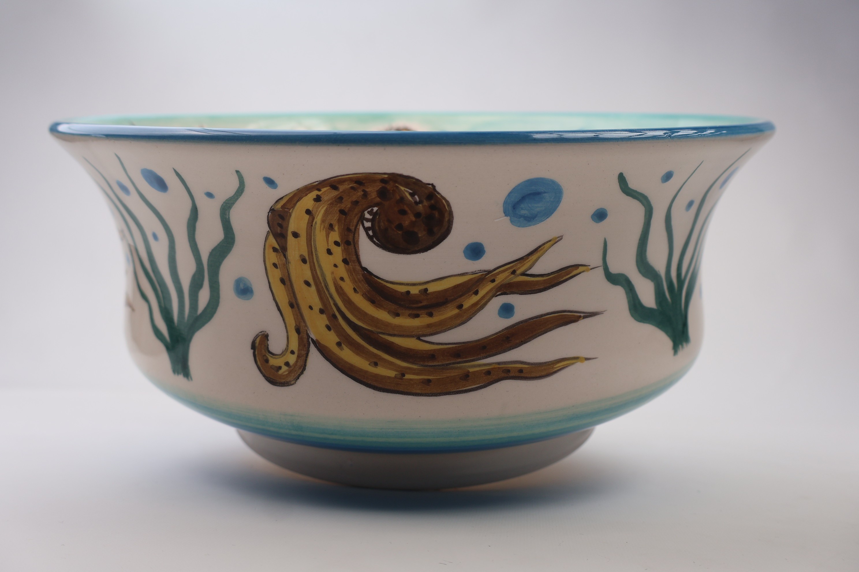 Elegant Octopus Ceramic Sink - Handcrafted Bathroom Art