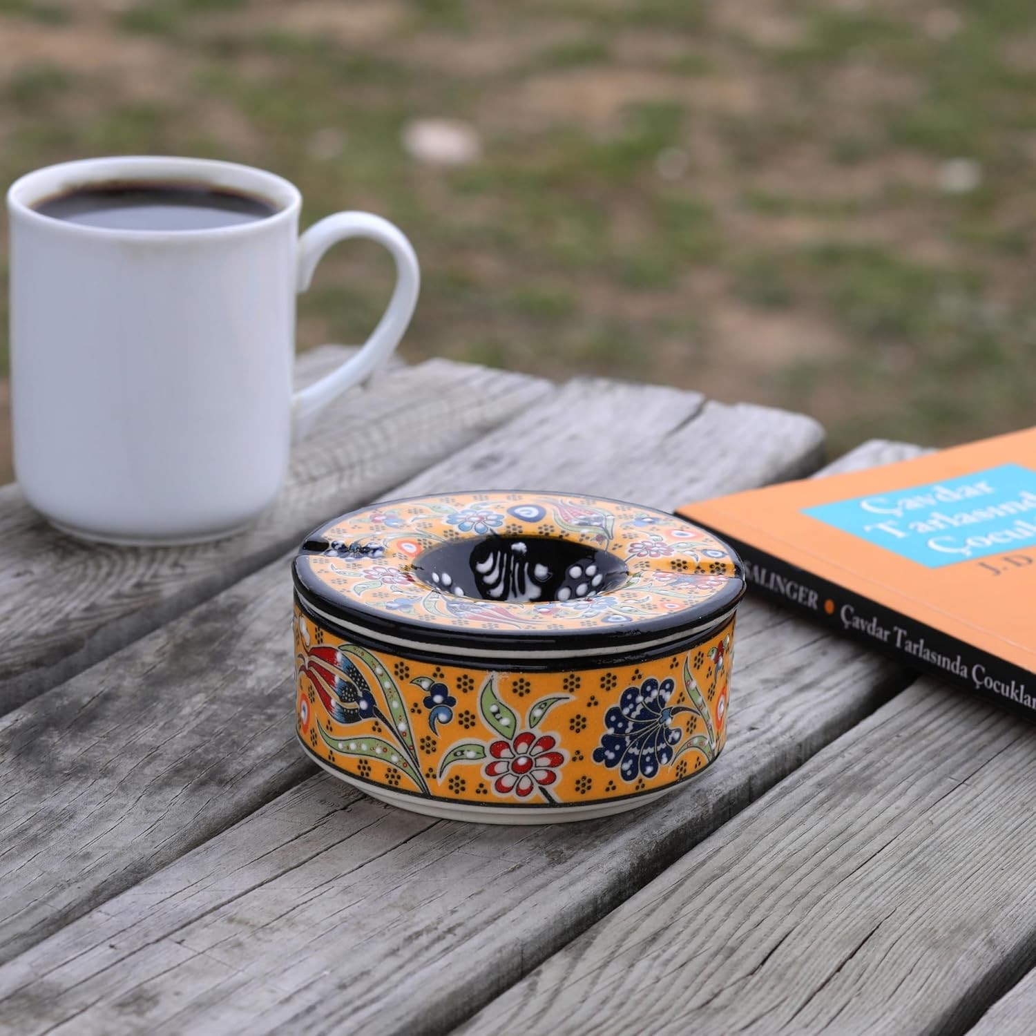 Printed Ceramic Ashtray - Assorted Colors and Floral Patterns - Yellow