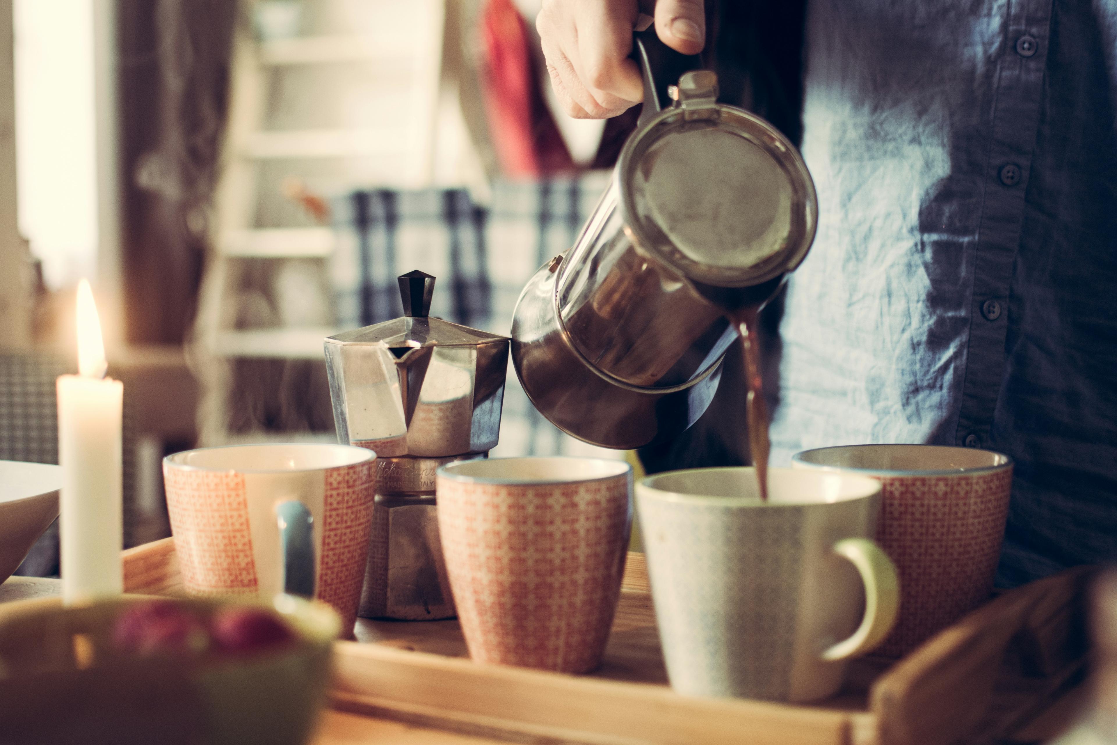 Hand Painted Ceramic Mugs: Add Elegance to Your Tea and Coffee Hours