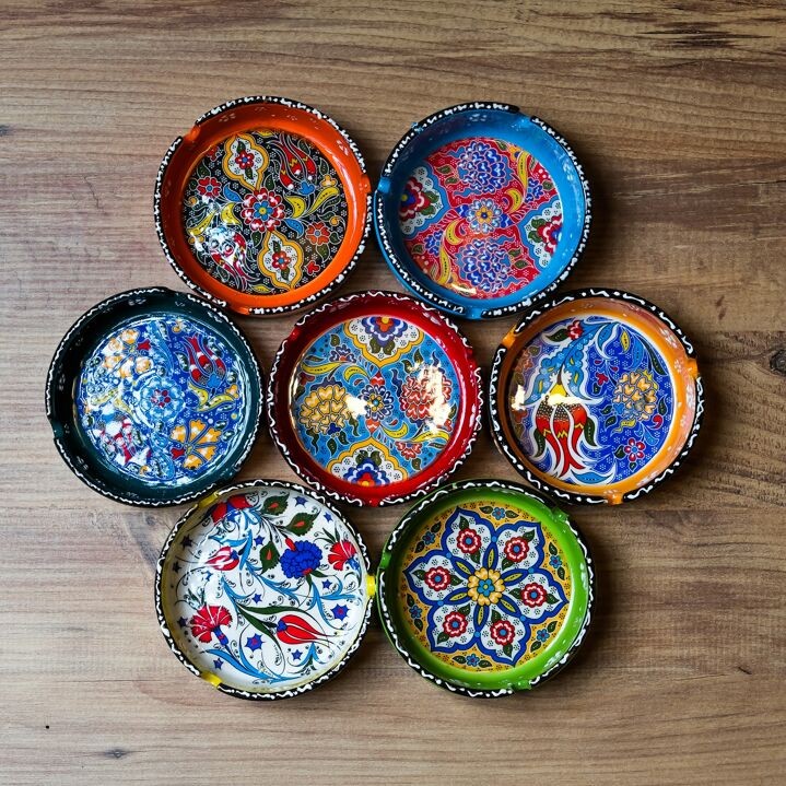 Hand-Painted Ceramic Ashtray – Vibrant Colors with Intricate Embossed Floral Designs