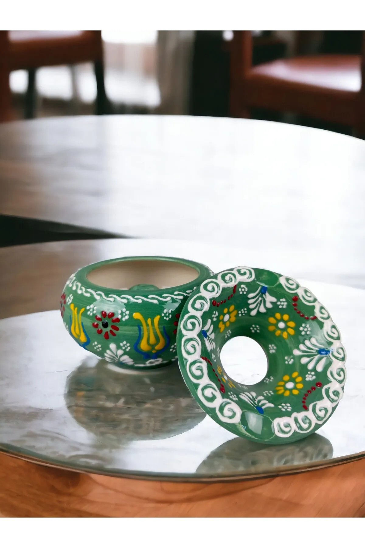 Handmade Ceramic Windproof Ashtrays – Impress Your Guests with Stylish Designs - Light Green