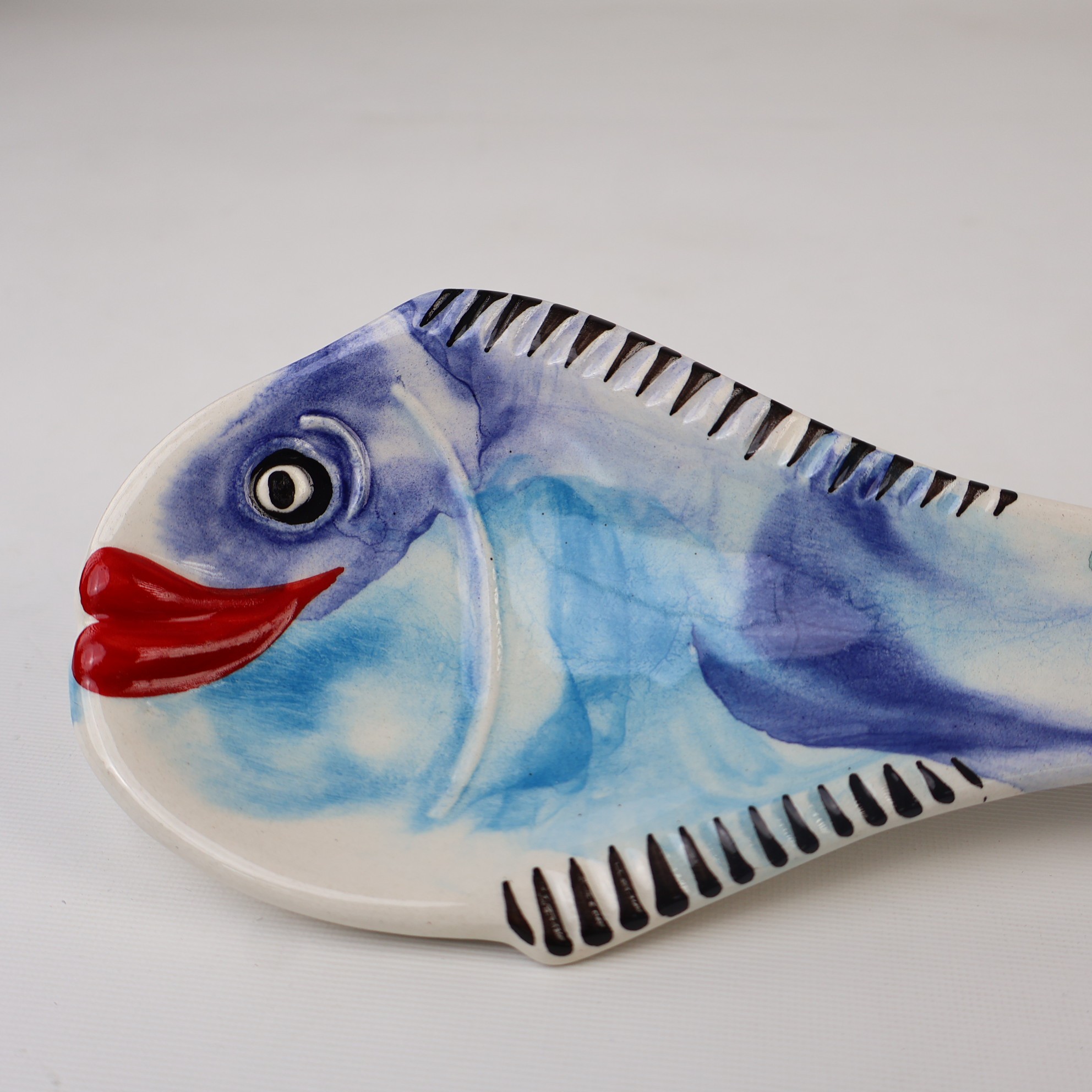 Handcrafted Fish Shaped Ceramic Spoon Rest - Marbling Effect Patterns (Variety of Colors) - D