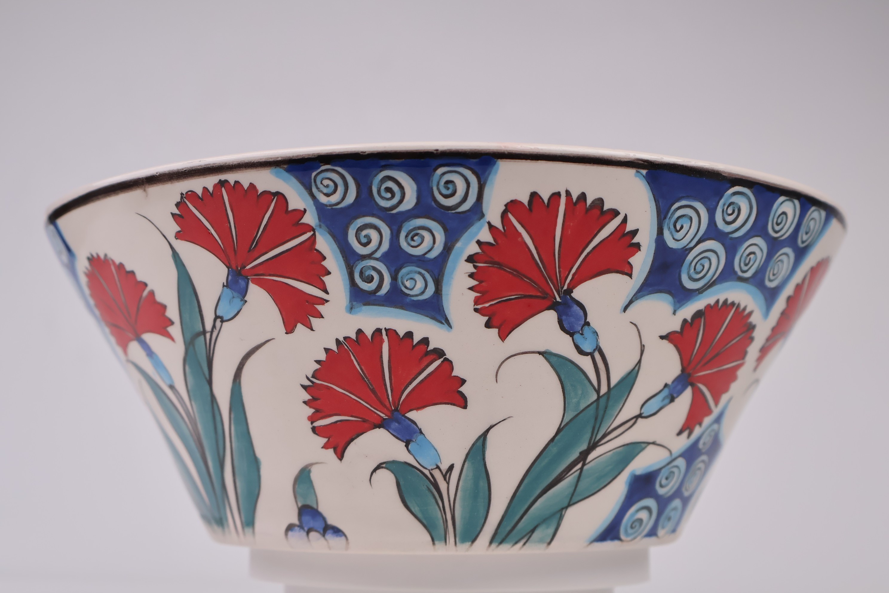 Hand-Painted Floral Ceramic Sink - Elegant Bathroom Decor