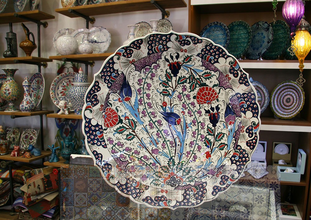 Hand-Painted Turkish Ceramic Dinner Plates - Perfect for Dining and Decor