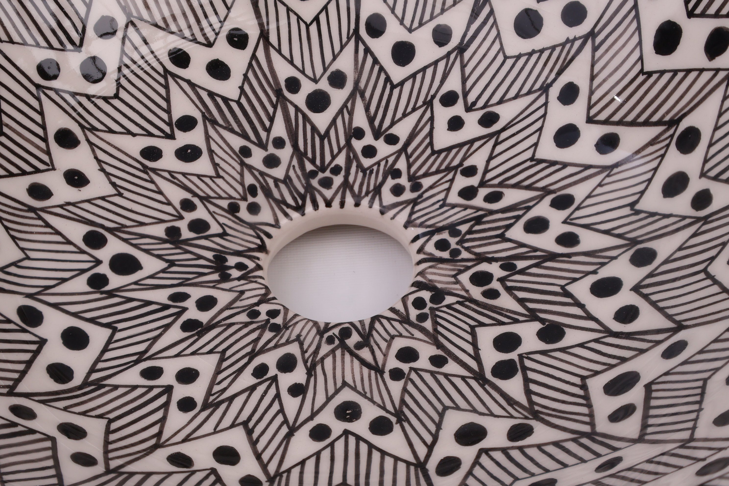 Black and White Artistic Ceramic Sink - Handmade Bathroom Fixture