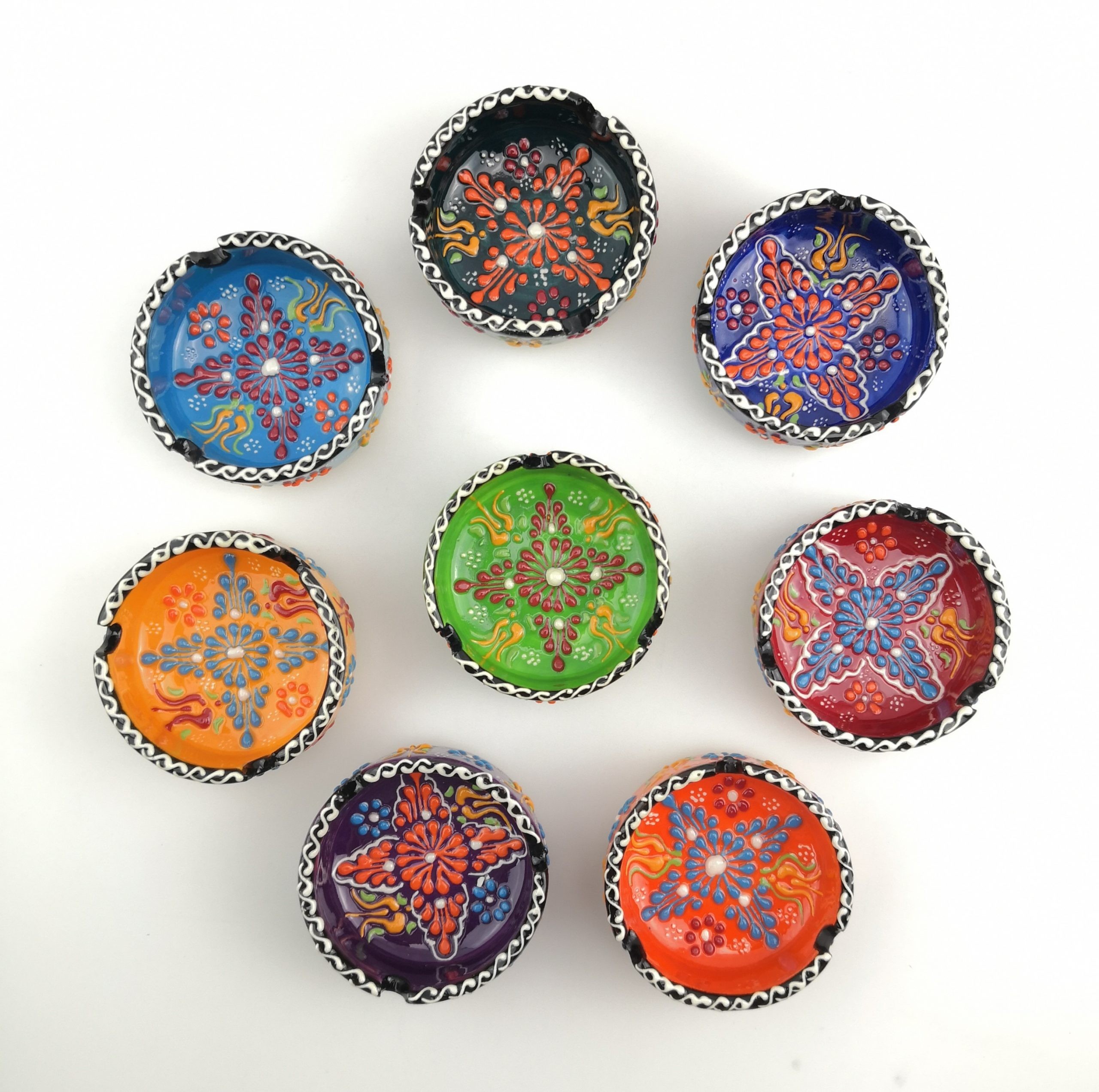 Handcrafted Ceramic Ashtrays with Embossed Floral Patterns for Cigarettes and Guest