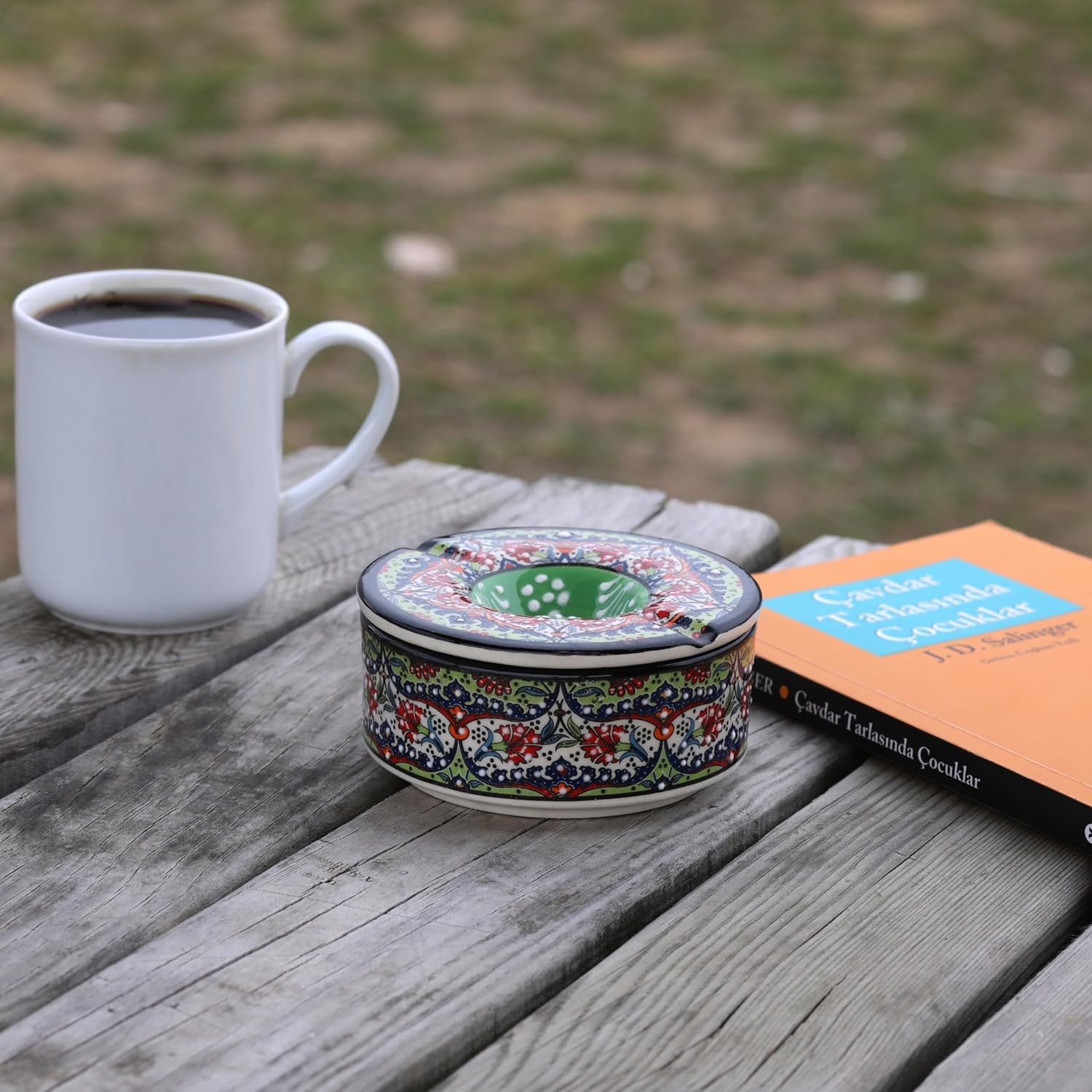 Printed Ceramic Ashtray - Assorted Colors and Floral Patterns - Green