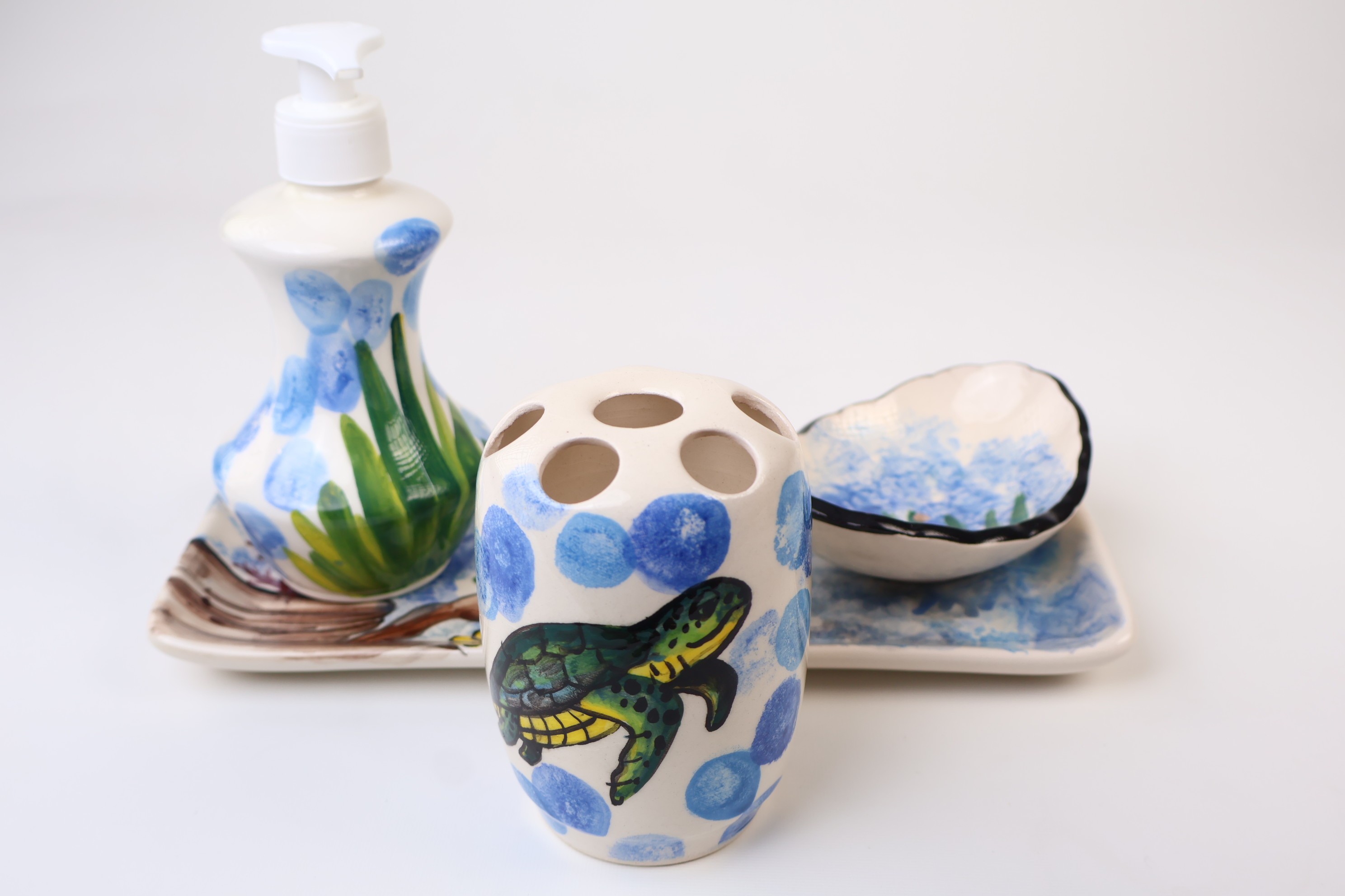 Zeem Ceramic Handcrafted Bathroom Sets & Sea Turtle - Elegance Redefined