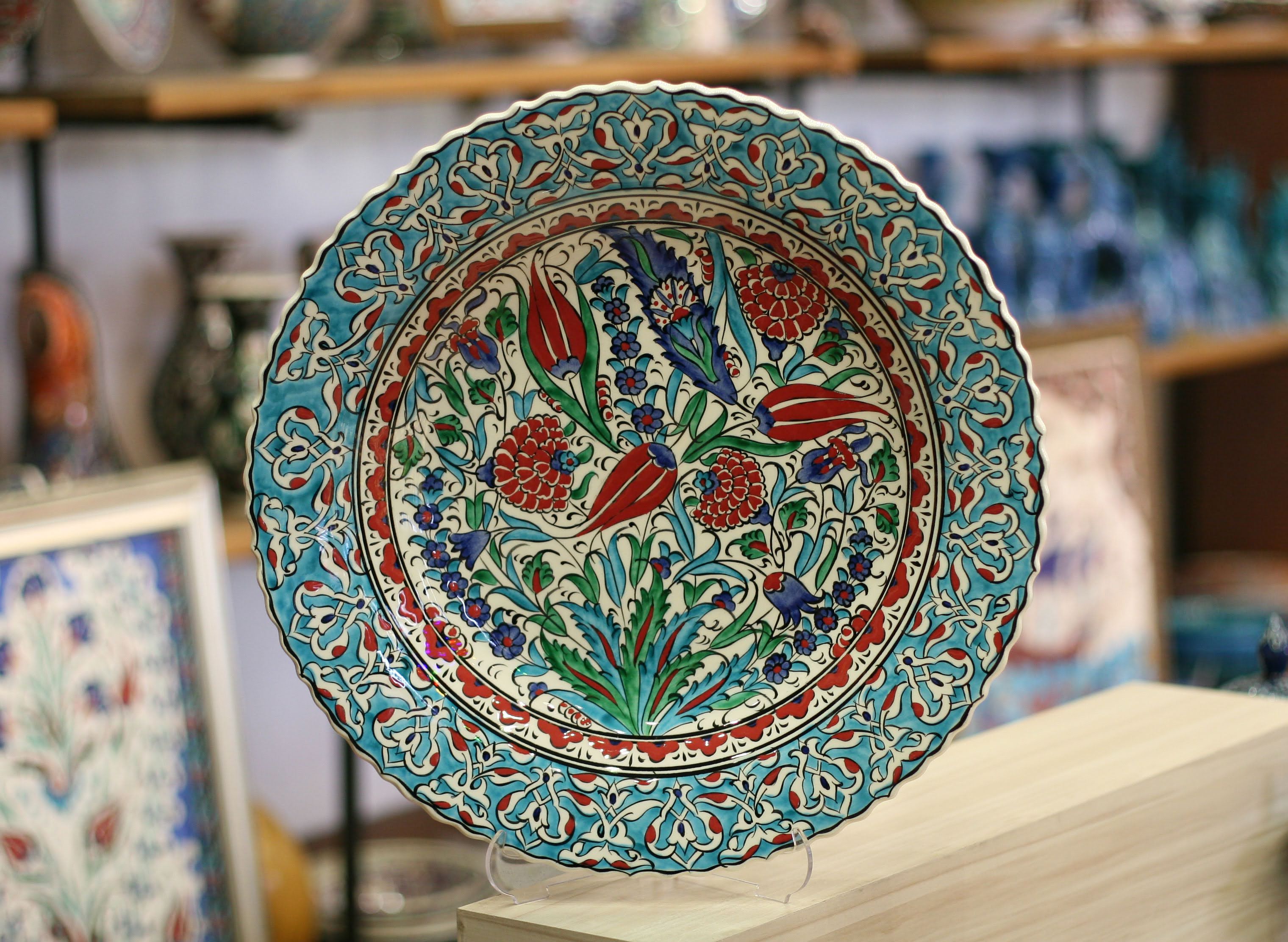 Hand-Painted Turkish Ceramic Dinner Plates - Perfect for Dining and Decor