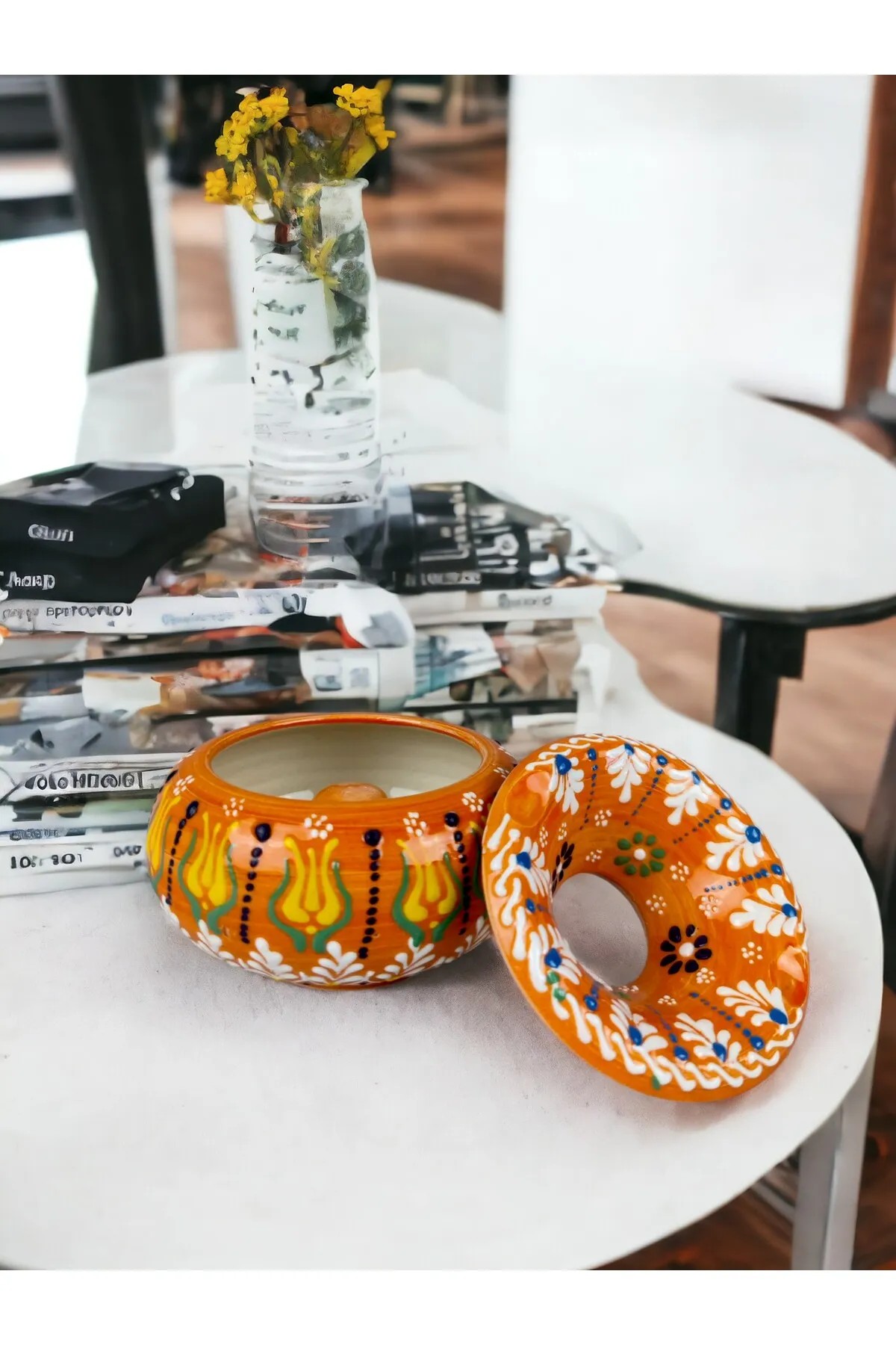 Handmade Ceramic Windproof Ashtrays – Impress Your Guests with Stylish Designs - Orange