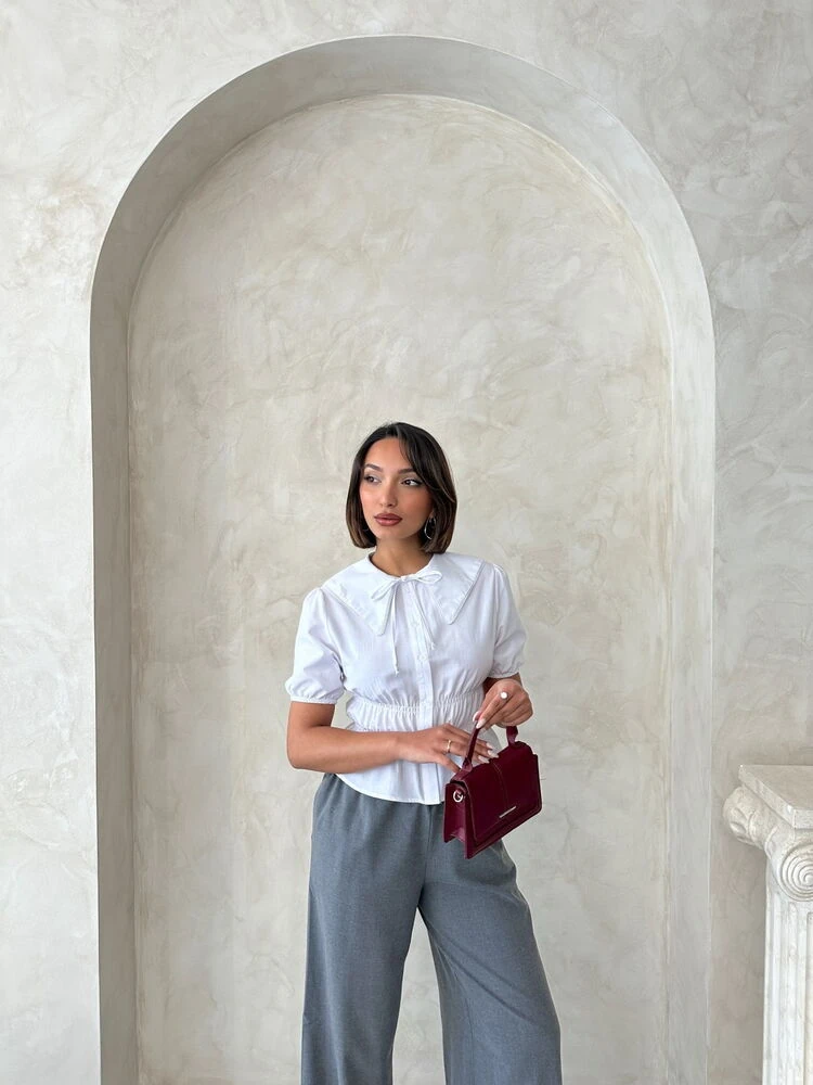 Pamuklu Bebe Yaka Detaylı Beyaz Gömlek