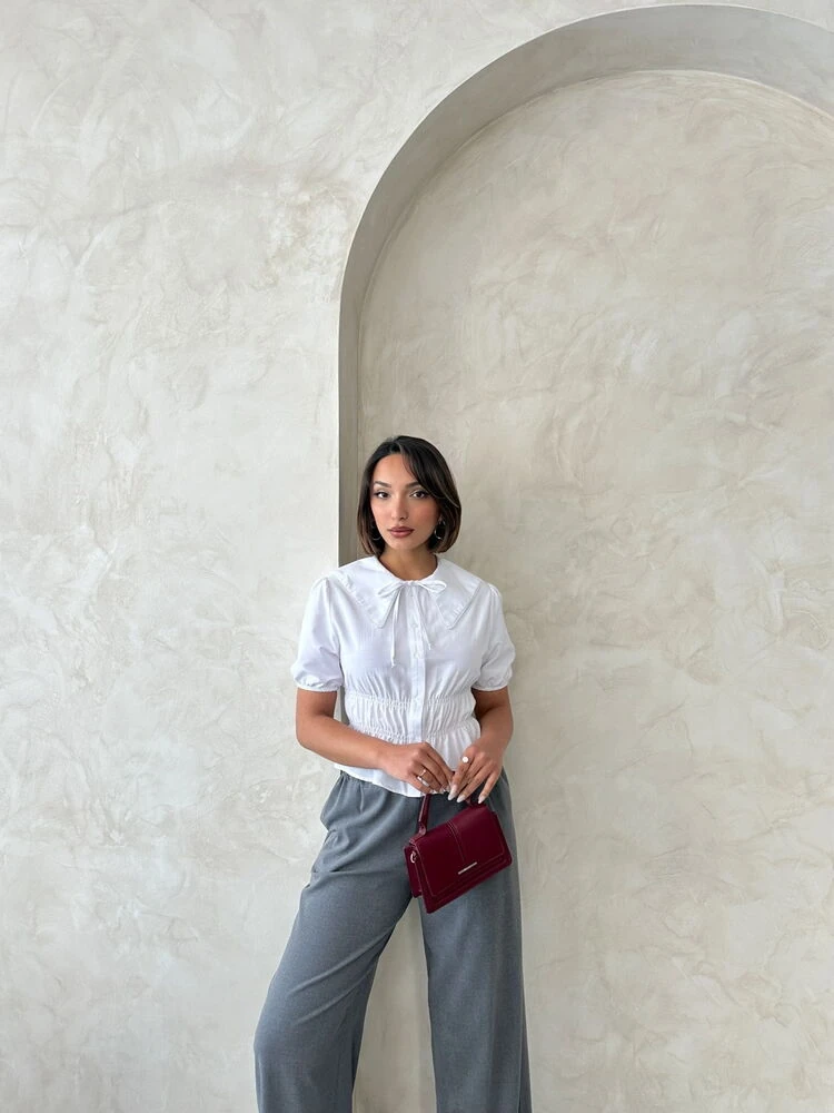 Pamuklu Bebe Yaka Detaylı Beyaz Gömlek