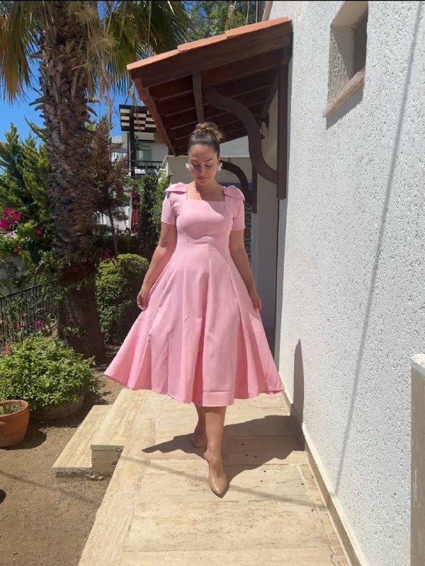 Fiyonk Kollu Anvelop Kesim Dokuma Elbise - Pembe