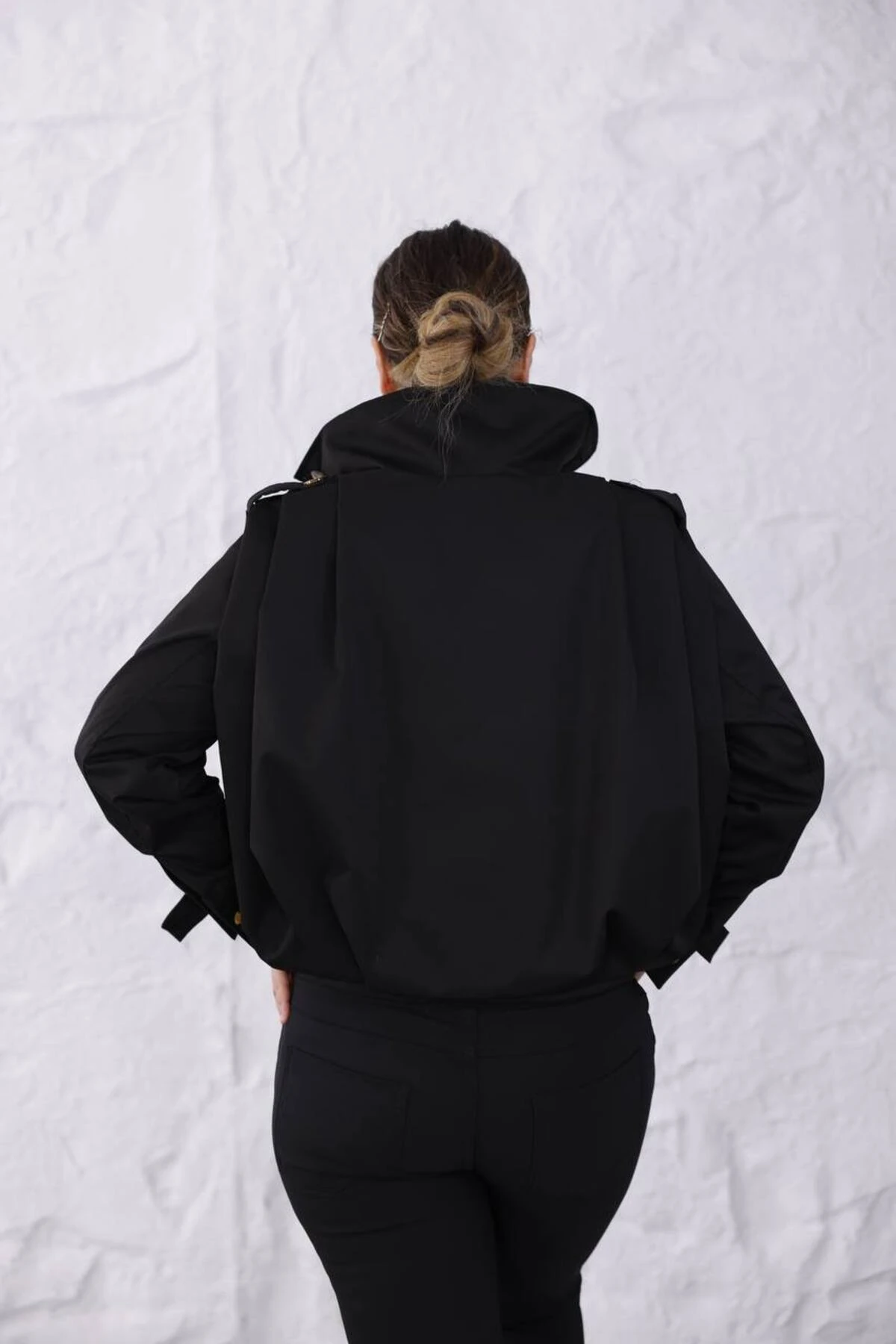 Z.R Kolları Büzgülü Vatkalı Kısa Trençkot Ceket