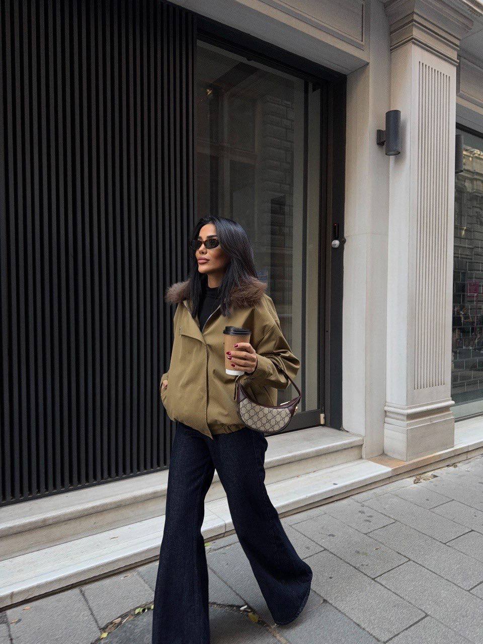 Zara Yaka Tüy Detaylı Mont